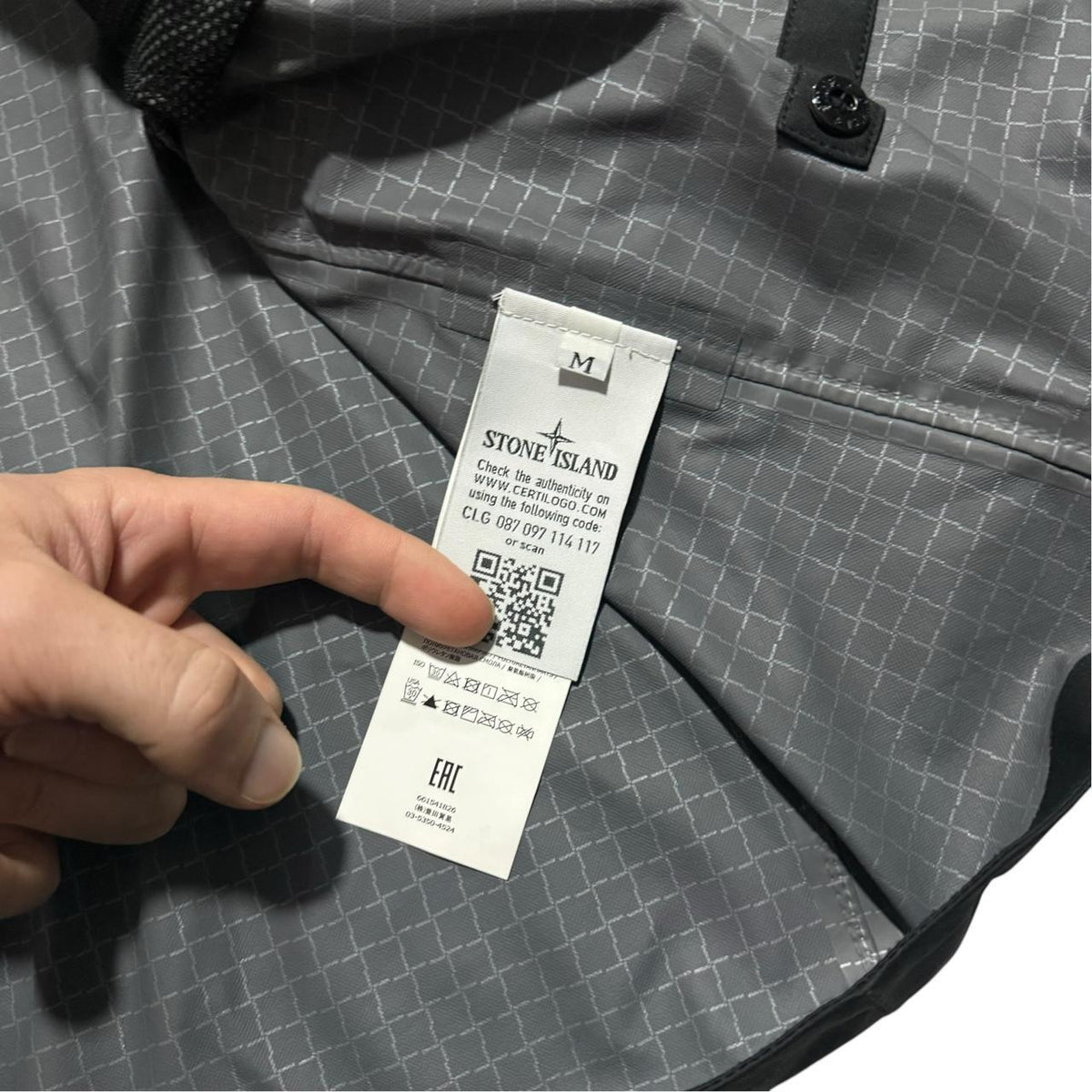 Stone Island Light Soft Shell Jacket | Medium, Black