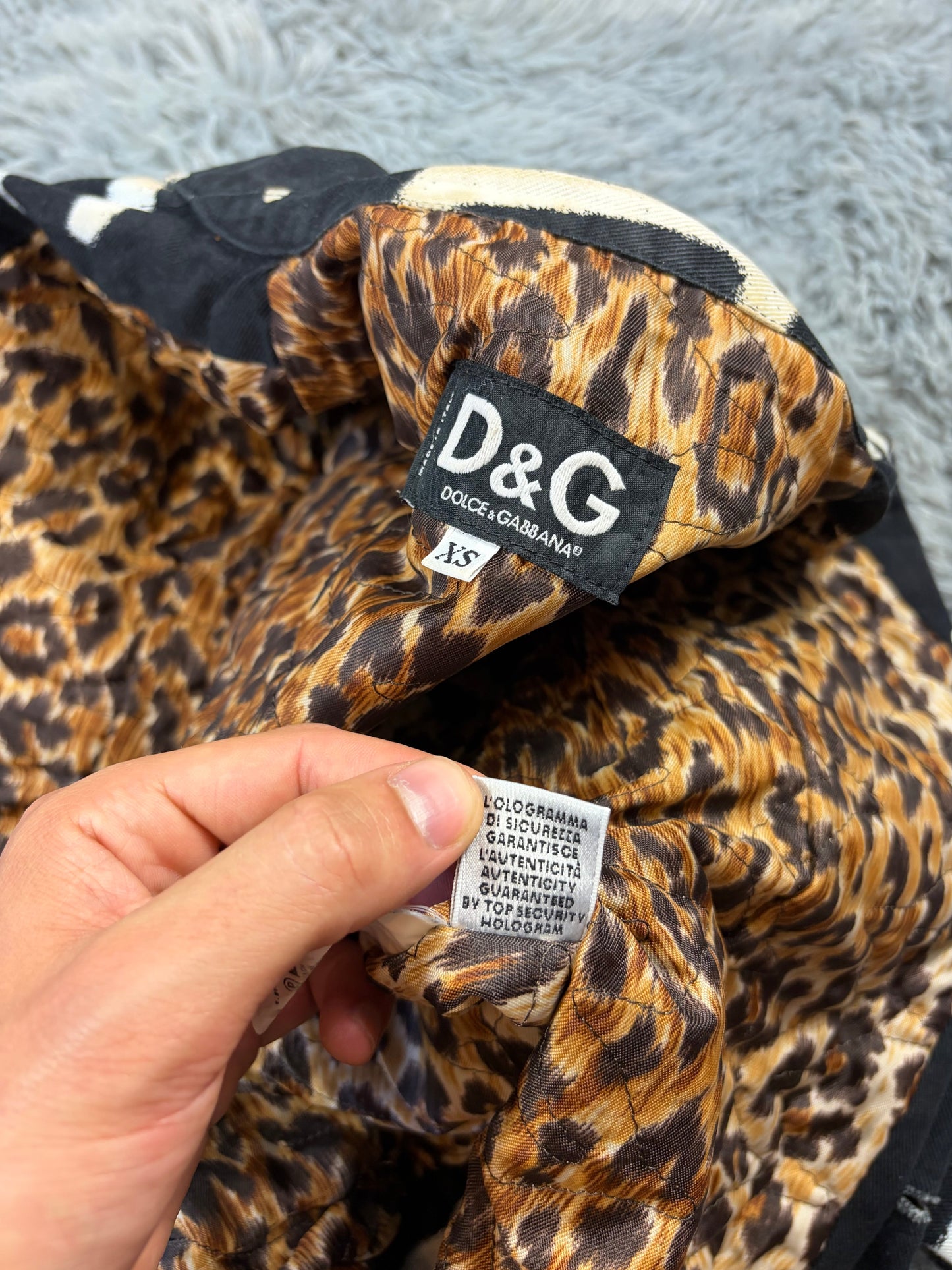Dolce & Gabbana 2001 Graffiti Logo Cropped Denim Jacket - XS | O/S, Black
