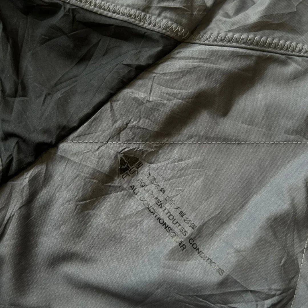 Nike ACG 2000's Storm Fit Jacket M