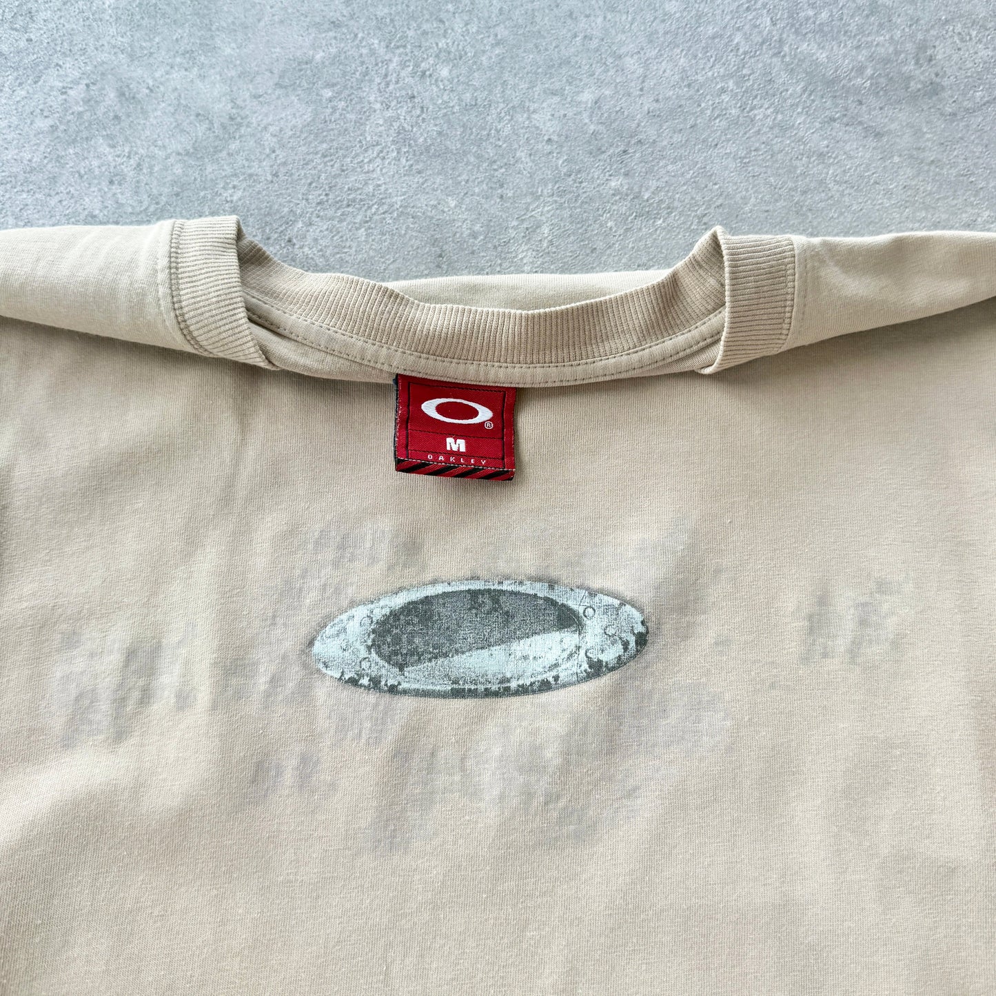 Oakley 2000s heavyweight graphic t-shirt (M)