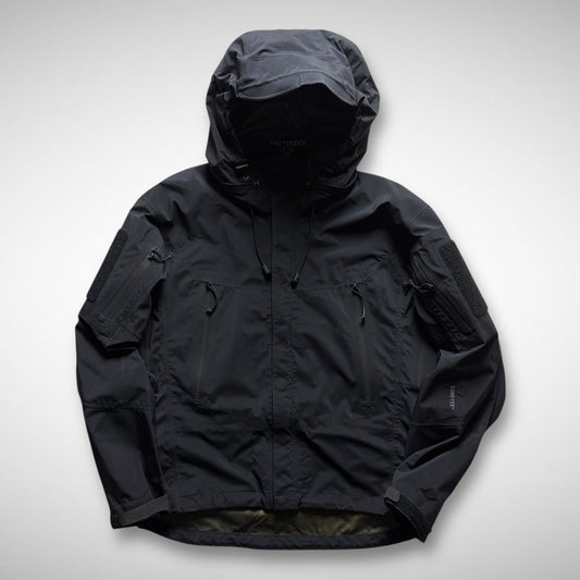 Arc’Teryx LEAF Alpha Gen 1 GTX (2011)