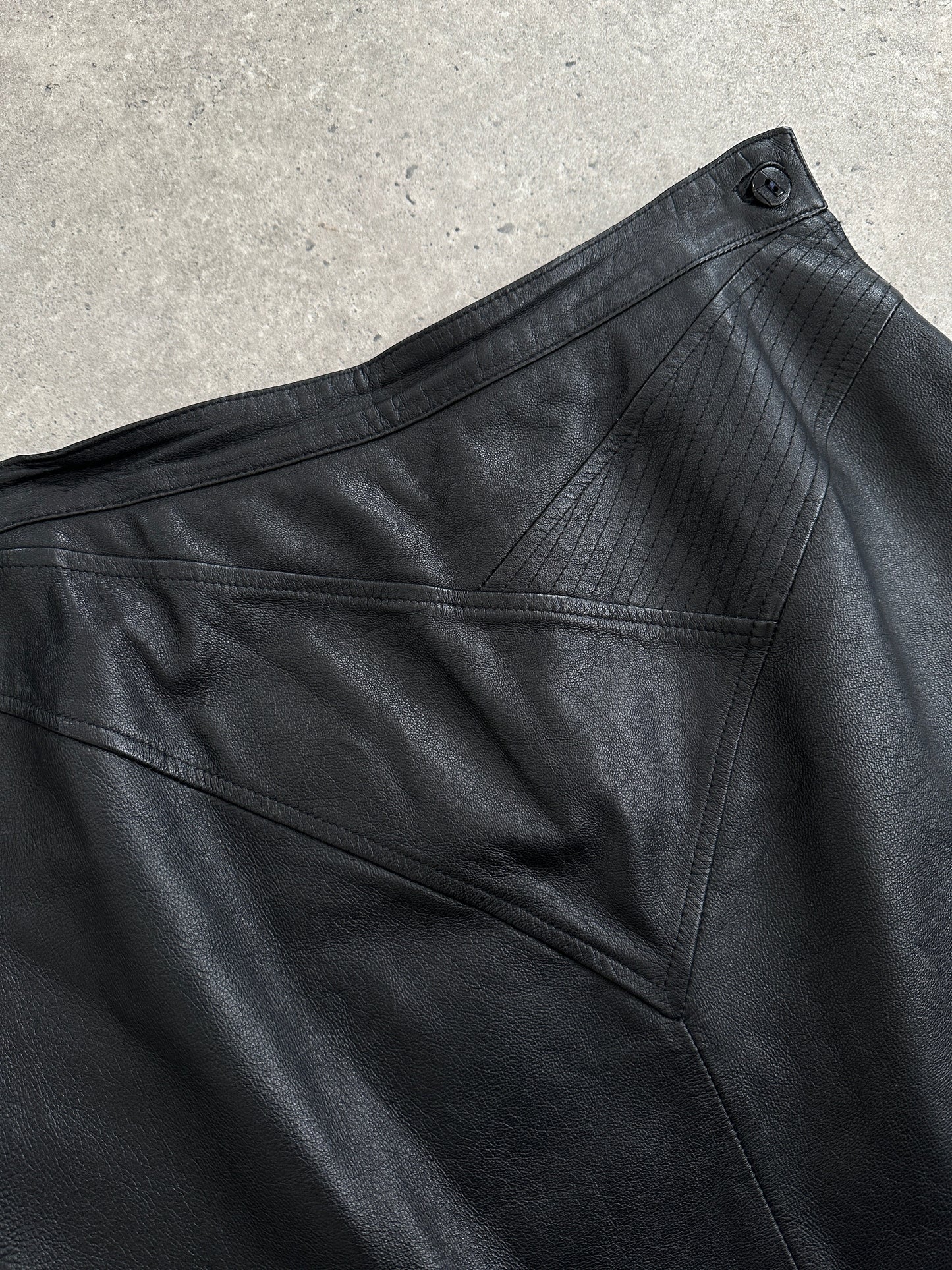 Vintage Leather Midi Skirt - W28