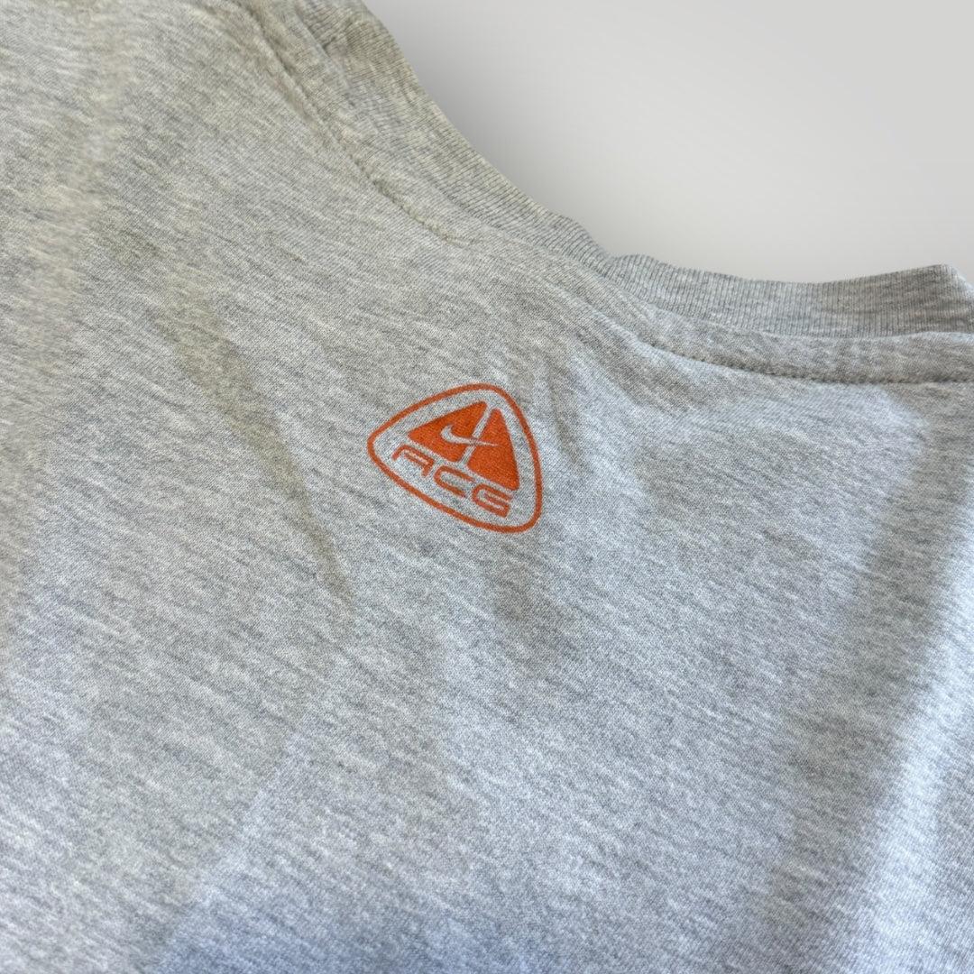 Nike ACG 2000’s Graphic T-shirt M/L