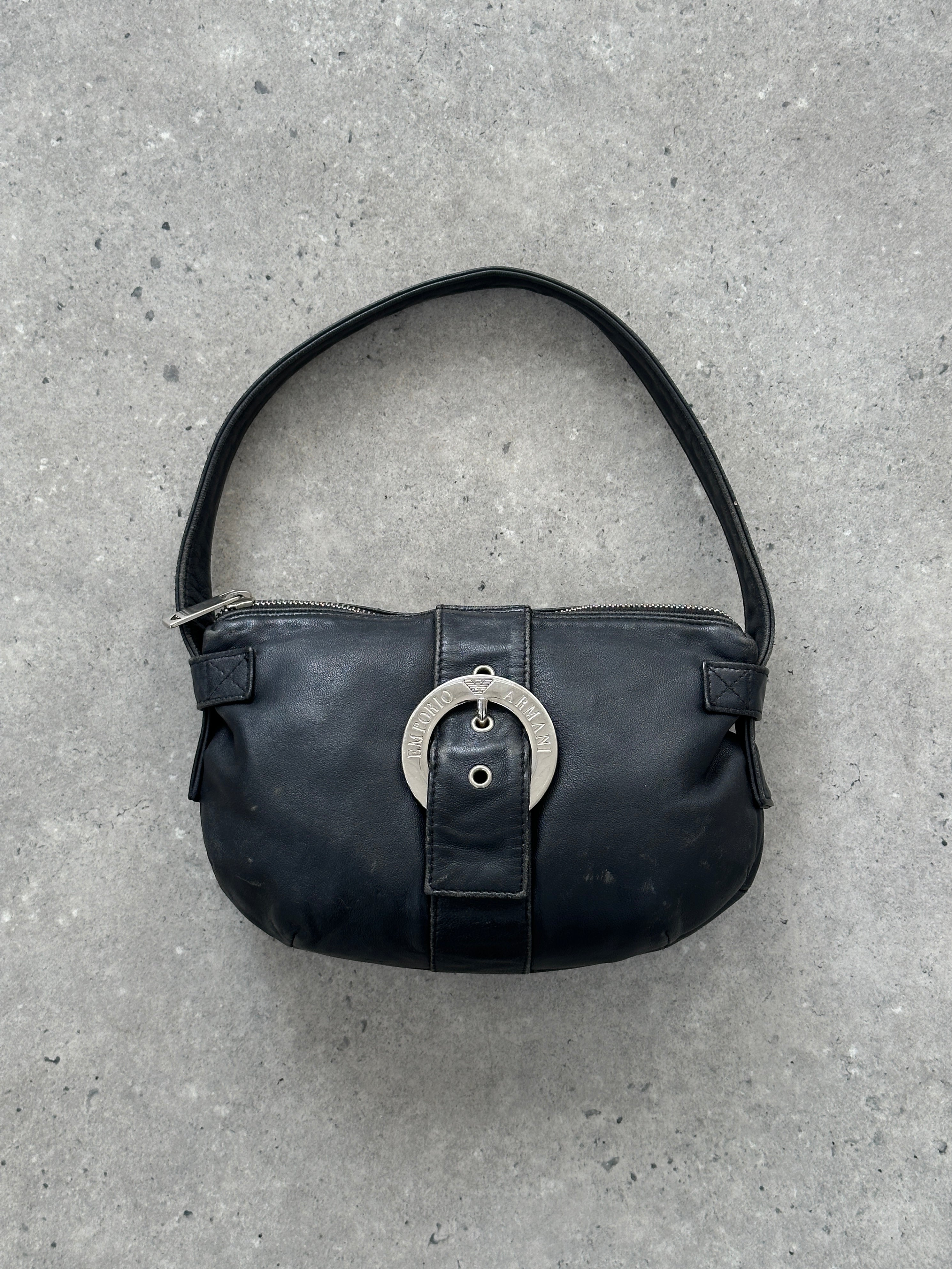 バッグ 00s EMPORIO ARMANI leather shoulder bag Emporio Armani 2000s Leather Shoulder Bag – Known Source
