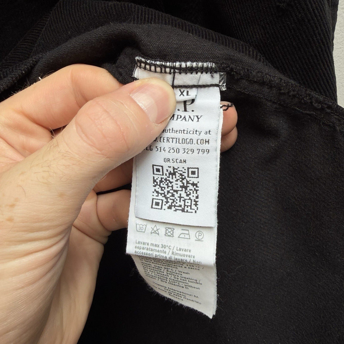 CP Company Q-Zip Corduroy Overshirt (XL) | Extra Large, Black