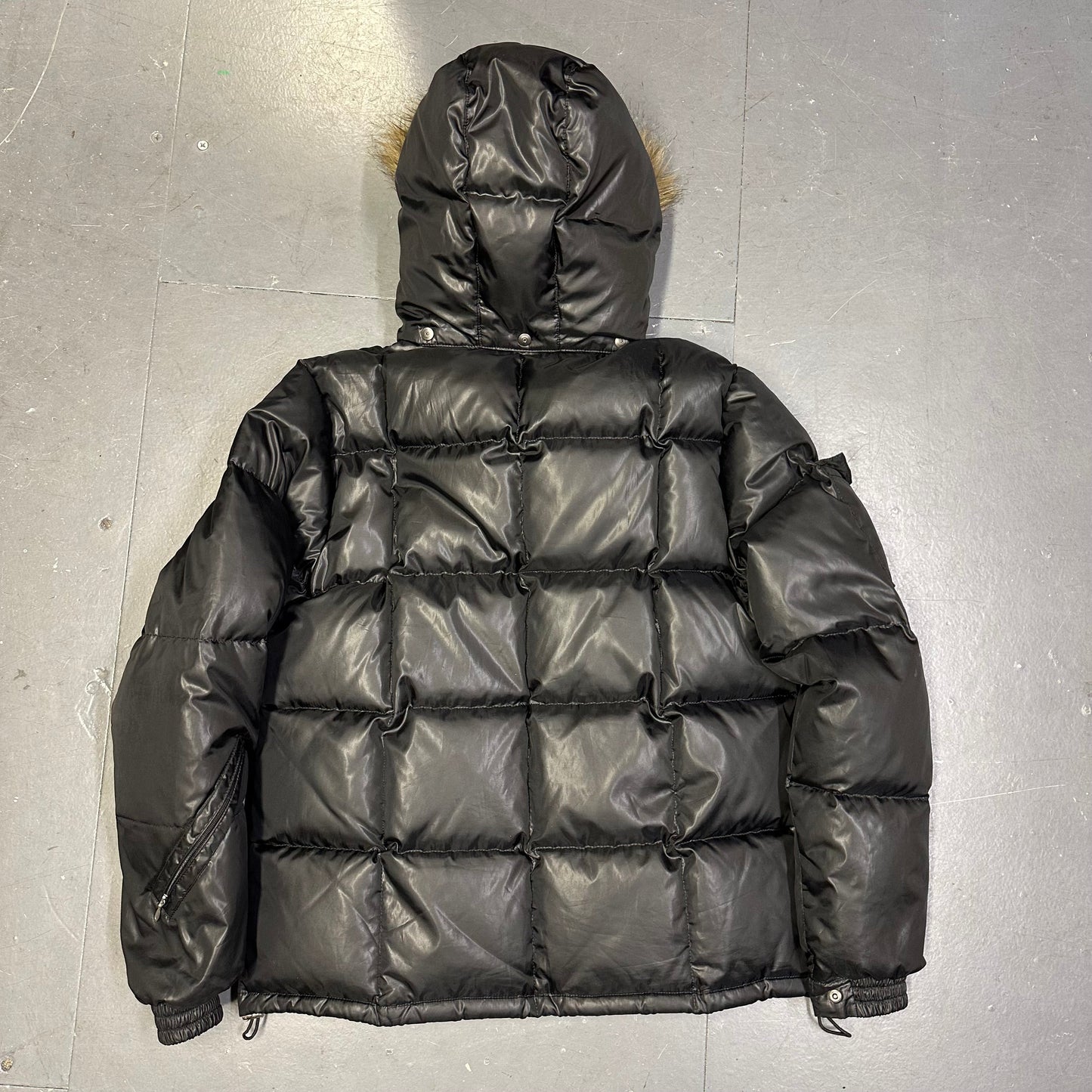 Takeo Kikuchi Puffer Jacket With Fur Hood In Black ( XL )