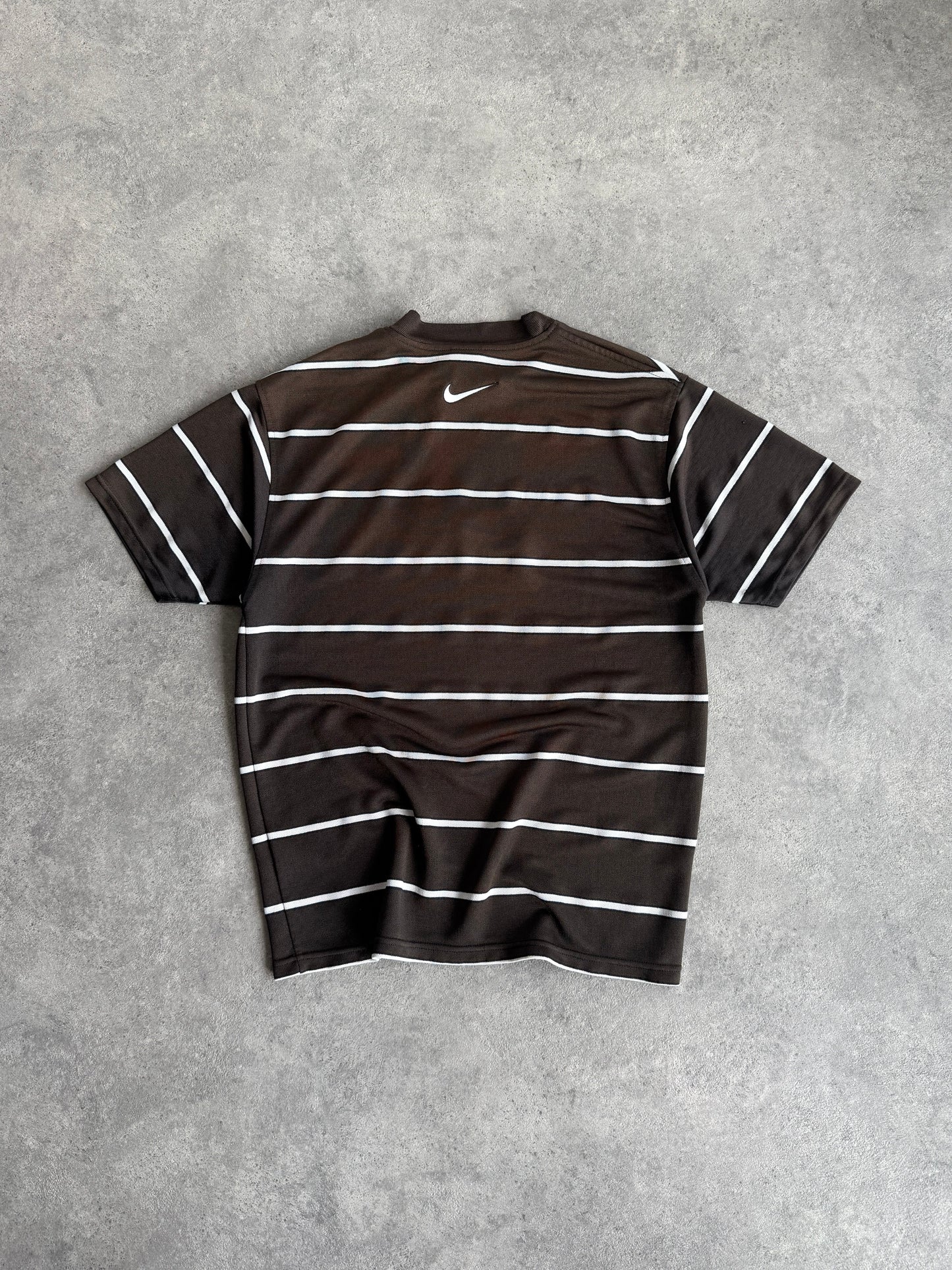 nike 1990s heavyweight striped t-shirt (m)