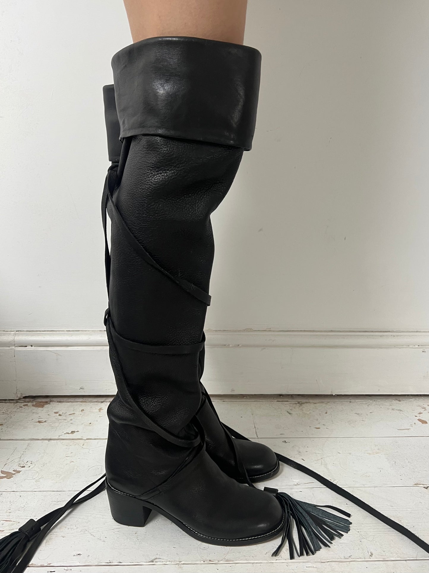 CHLOE LACE UP BOOTS (EU 38) | DEFAULT TITLE, Black