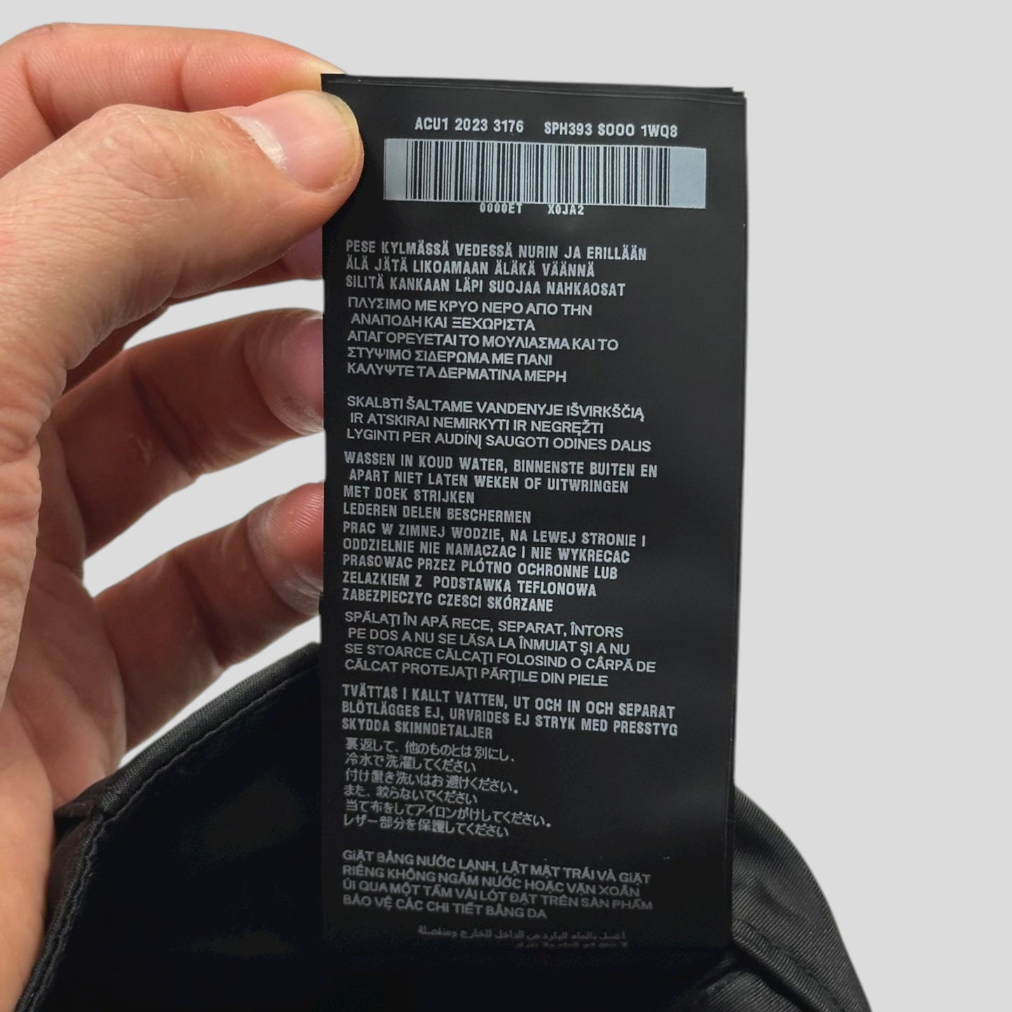 Prada 2023 Re-nylon Plaque Logo Bermuda Cargo Shorts - L