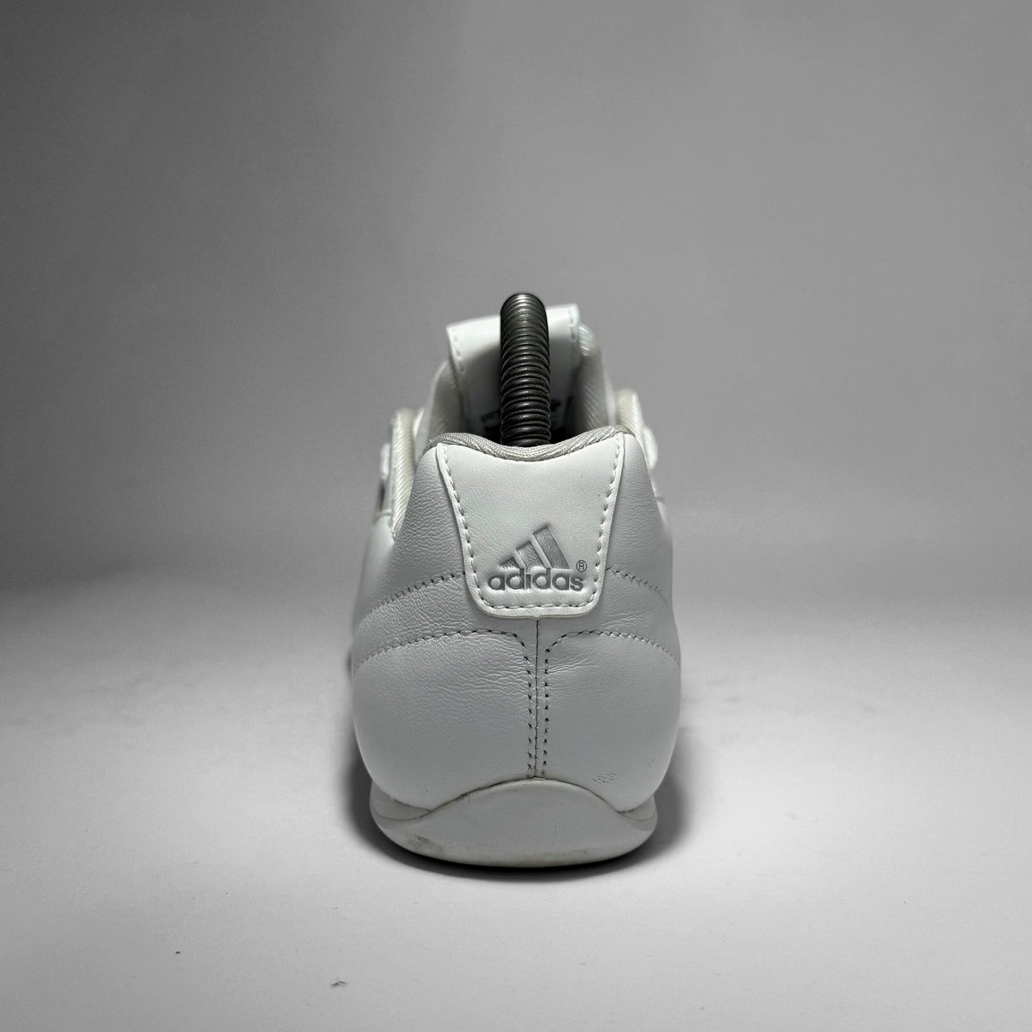Adidas (2010)