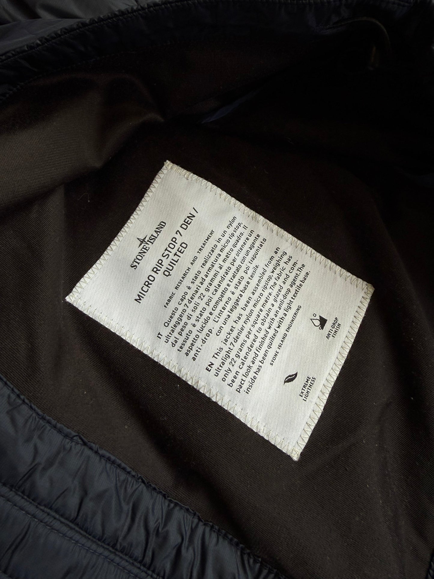 Stone Island SS/12 Micro Rip Stop 7 Den / Quilted XXL | Default Title, Red