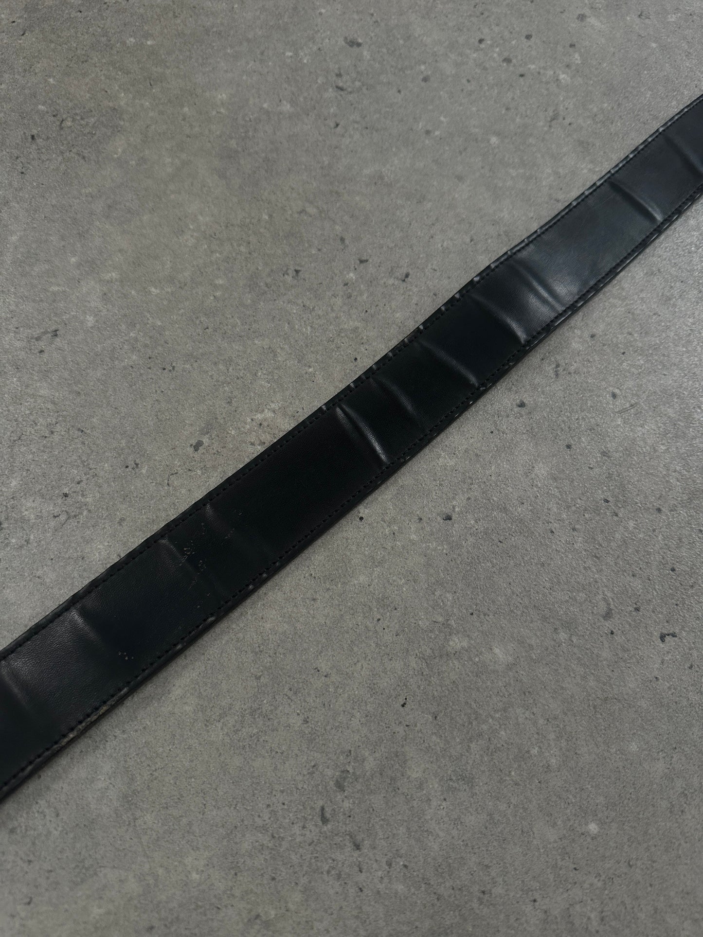 Gianni Versace Versus 1990s Panther Buckle Leather Belt - W38