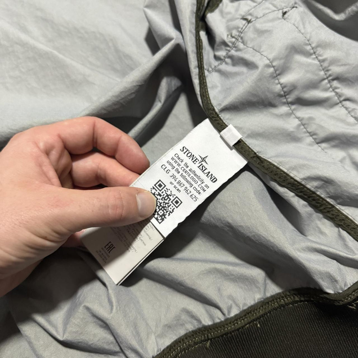 Stone Island Membrana 3L Jacket | Large, Olive