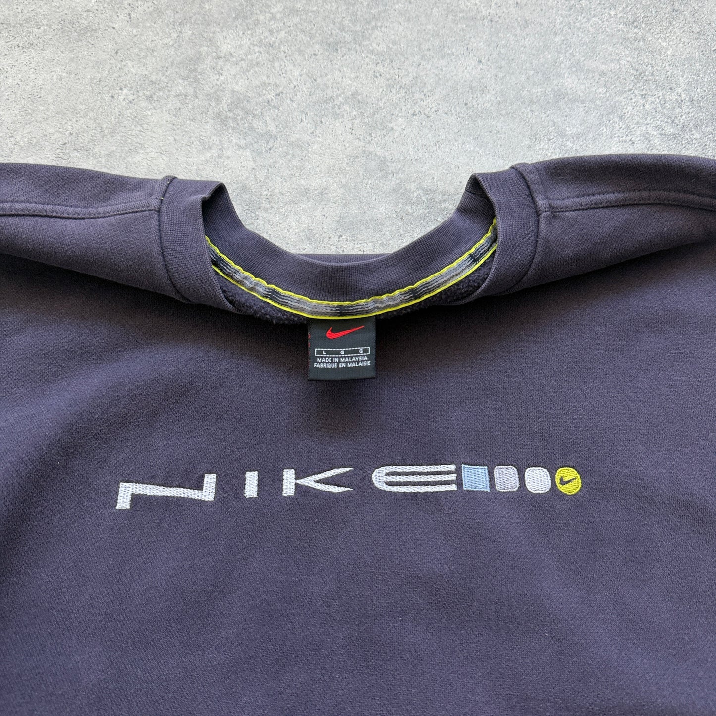Nike 1999 heavyweight embroidered spellout sweatshirt (L)