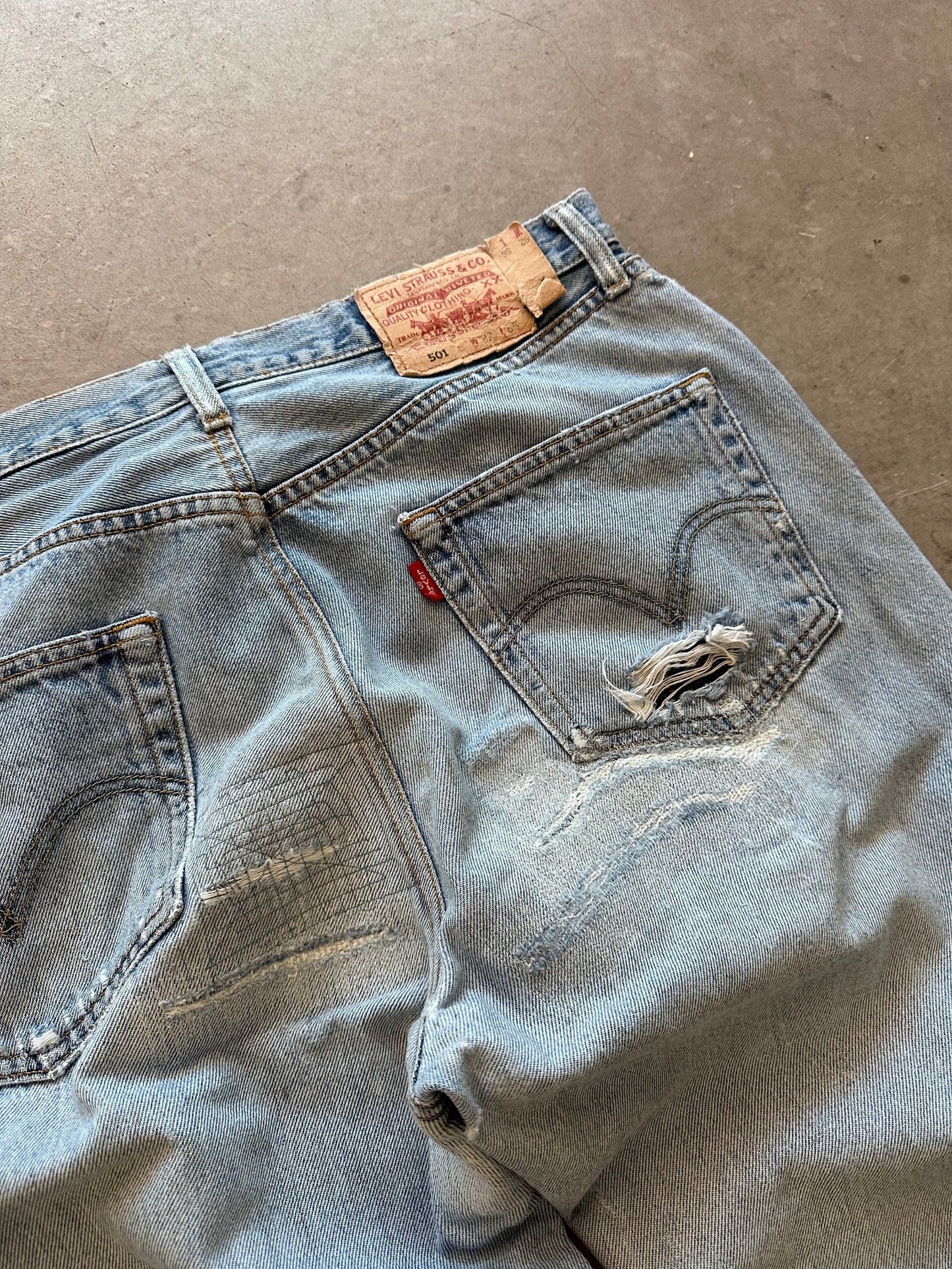 1990's Levi's 501 Repaired Jeans - 35 x 34 | W35, Red