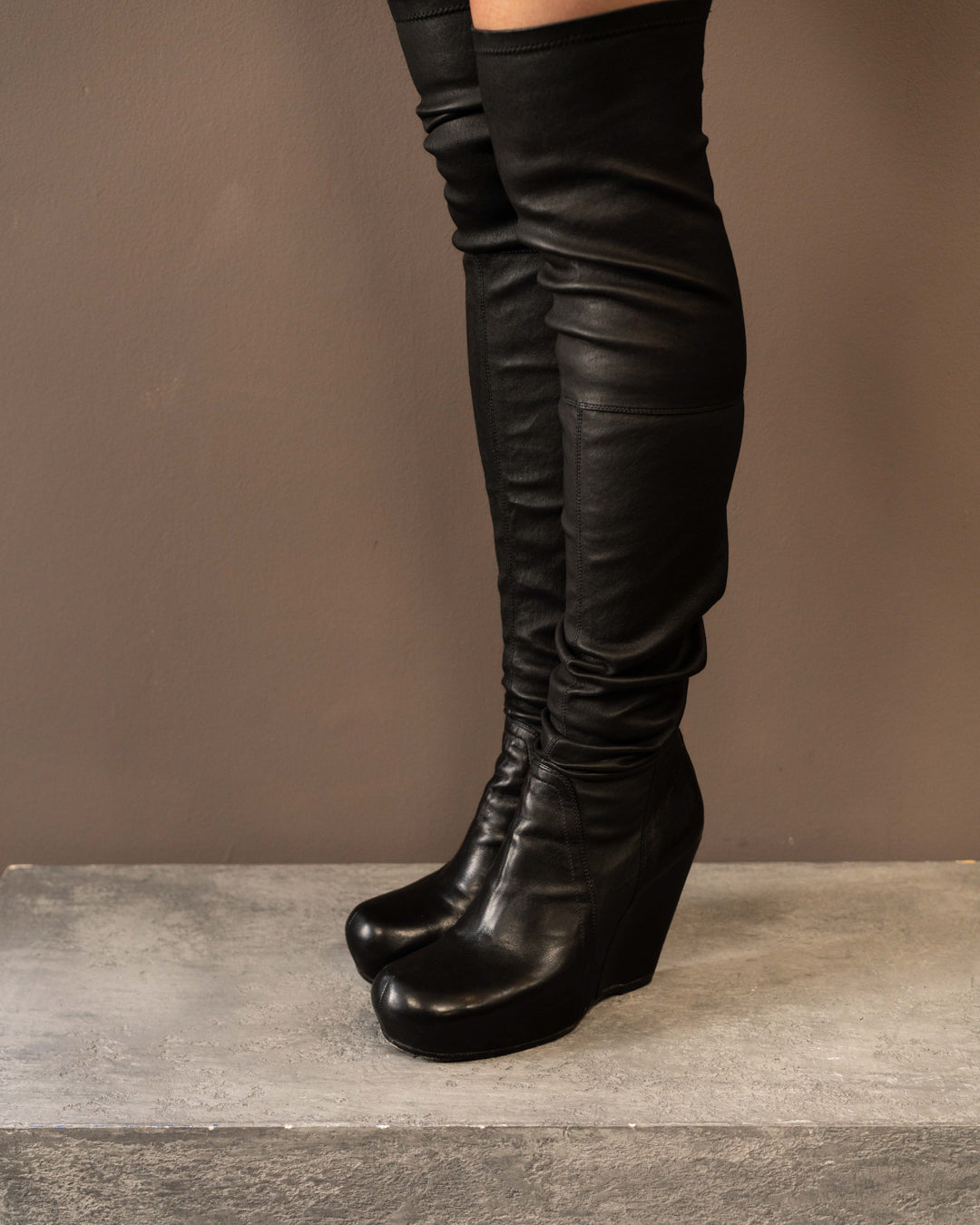 RICK OWENS GLOVE WEDGE KNEE HIGH BOOTS (EU 41)
