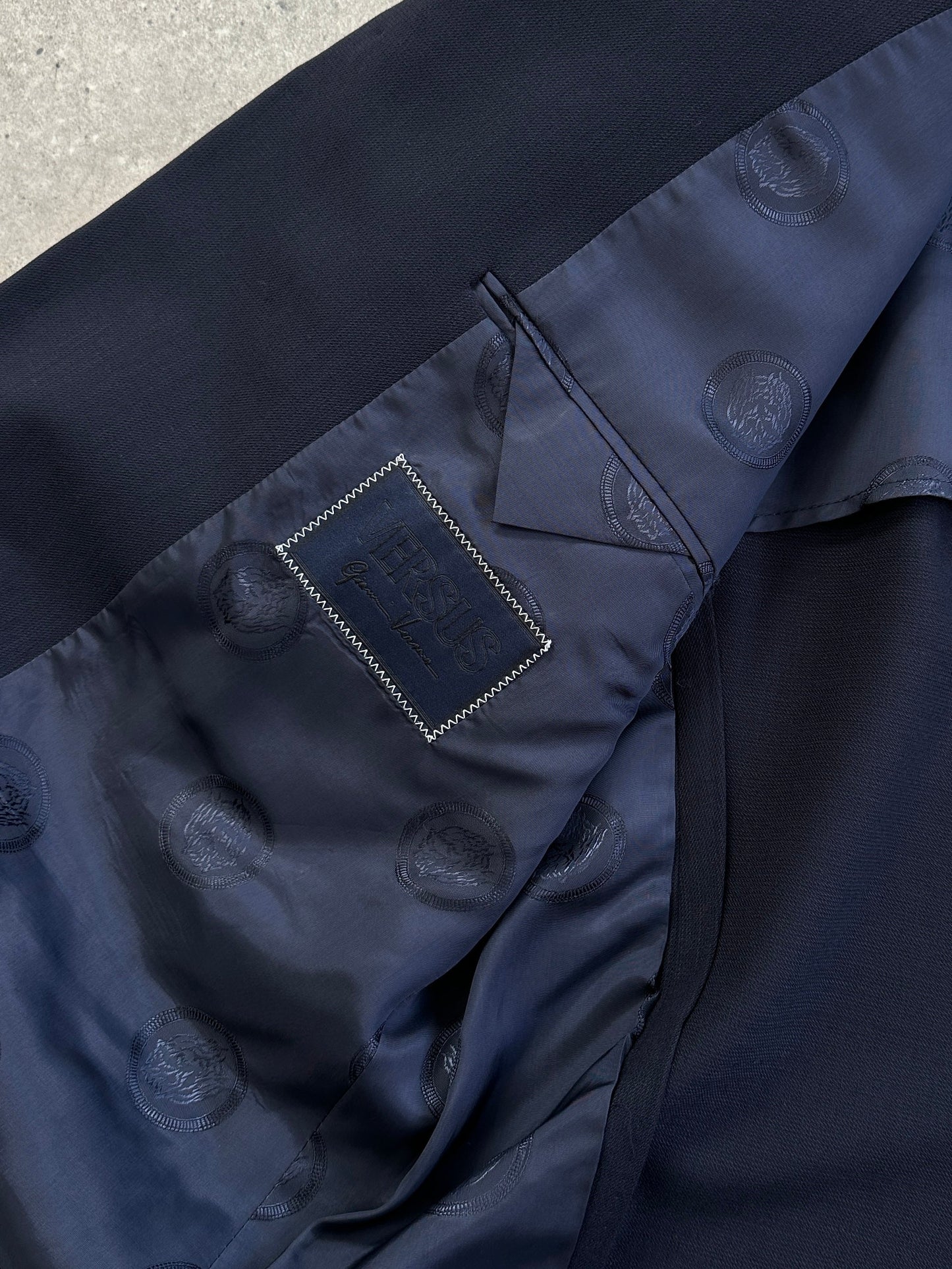 Gianni Versace Versus 1990s Three Piece Suit - 48R/W32