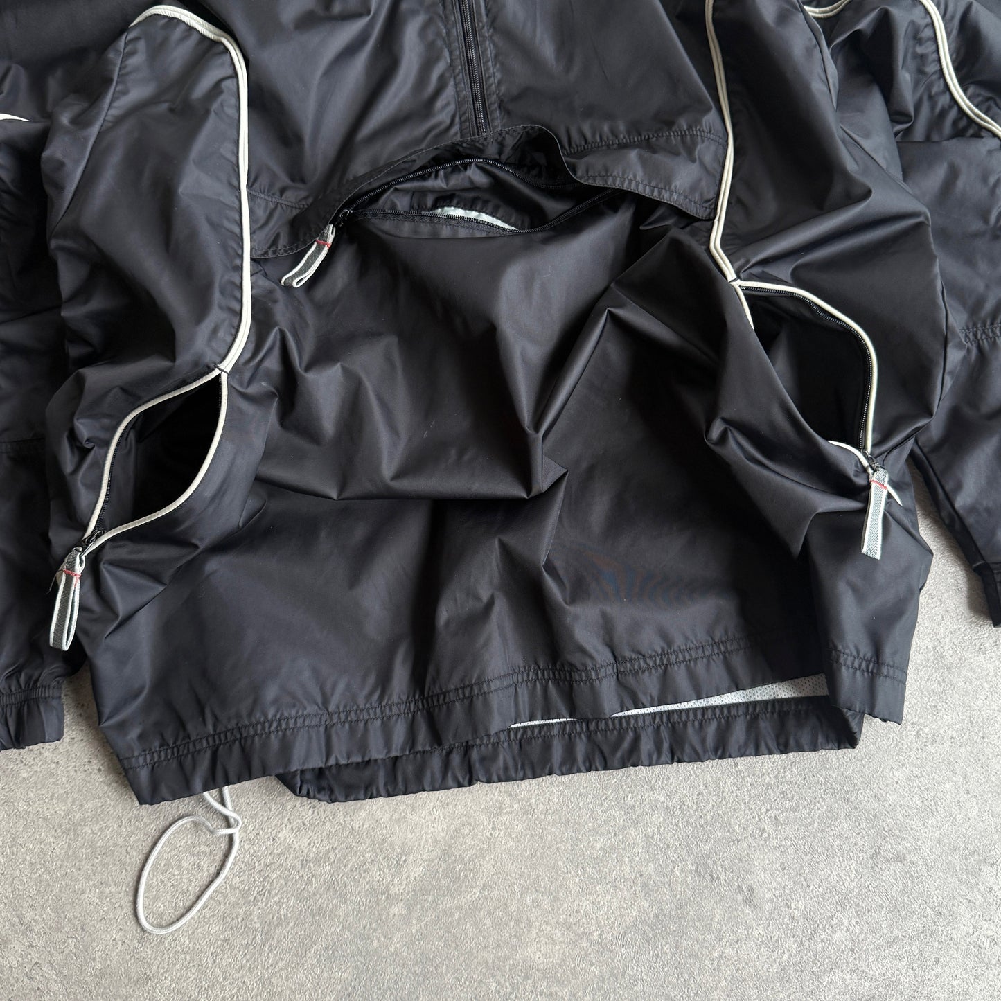 Nike 2001 technical lightweight spellout shell jacket (M) | Default Title, Black