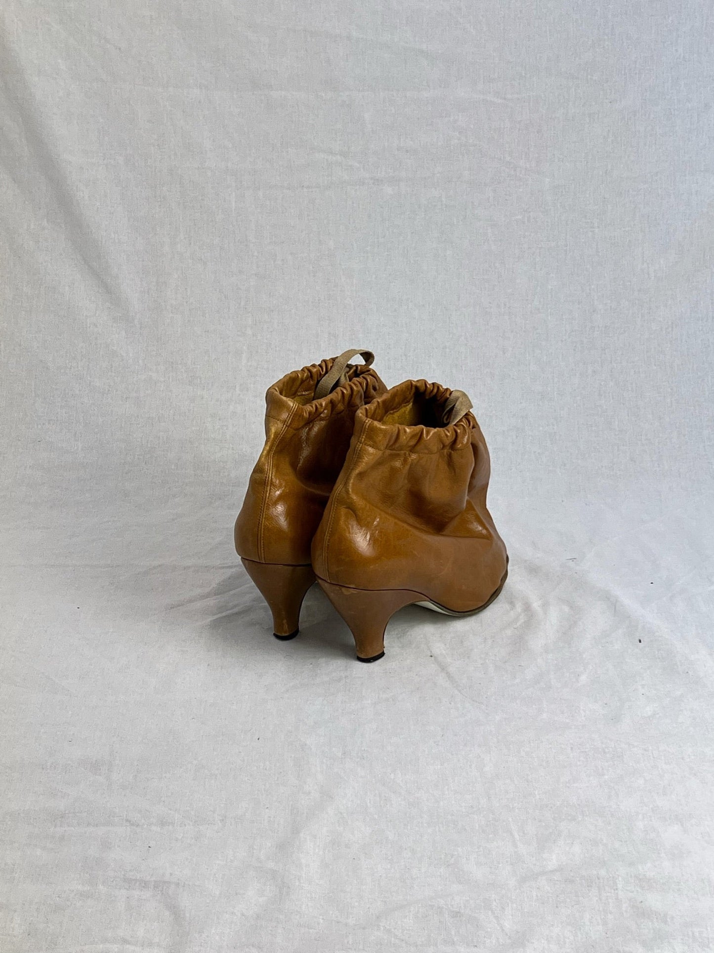 VIVIENNE WESTWOOD S/S 2000 SACK BOOT | Default Title, Tan