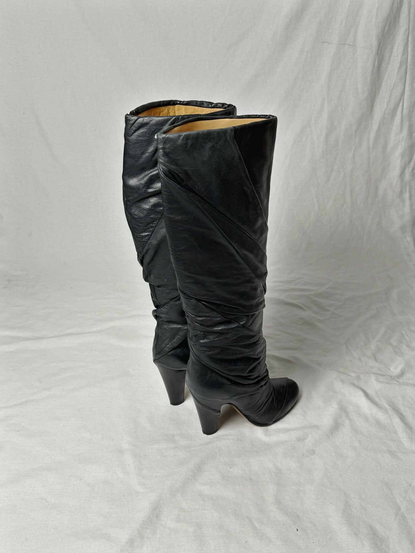 MARGIELA KNEE HIGH BOOTS (EU 37) | DEFAULT TITLE