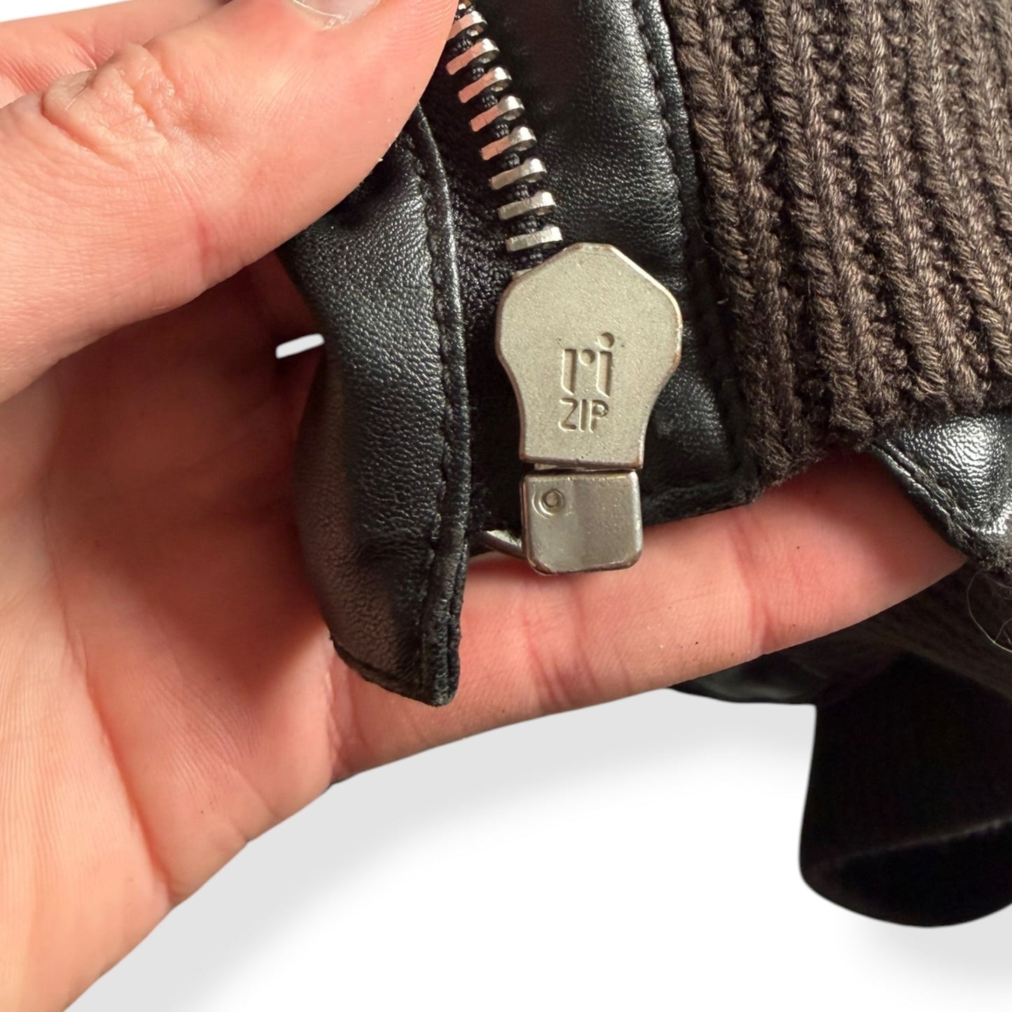 https://cdn.shopify.com/s/files/1/0810/5177/9379/files/BDB83628-E808-47E8-A33A-B2E353A5A9DD.jpg?v=1778692317