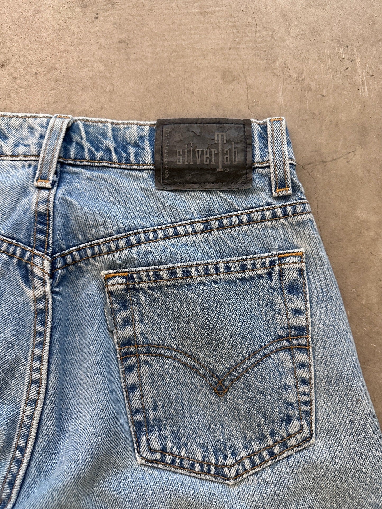 1998 Levi's Silver Tab Loose Jeans - 28 x 32 | W28, Multicoloured