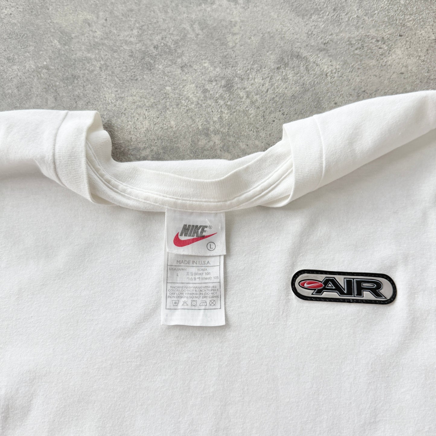 Nike Air 1990s heavyweight rubber logo tshirt (L)
