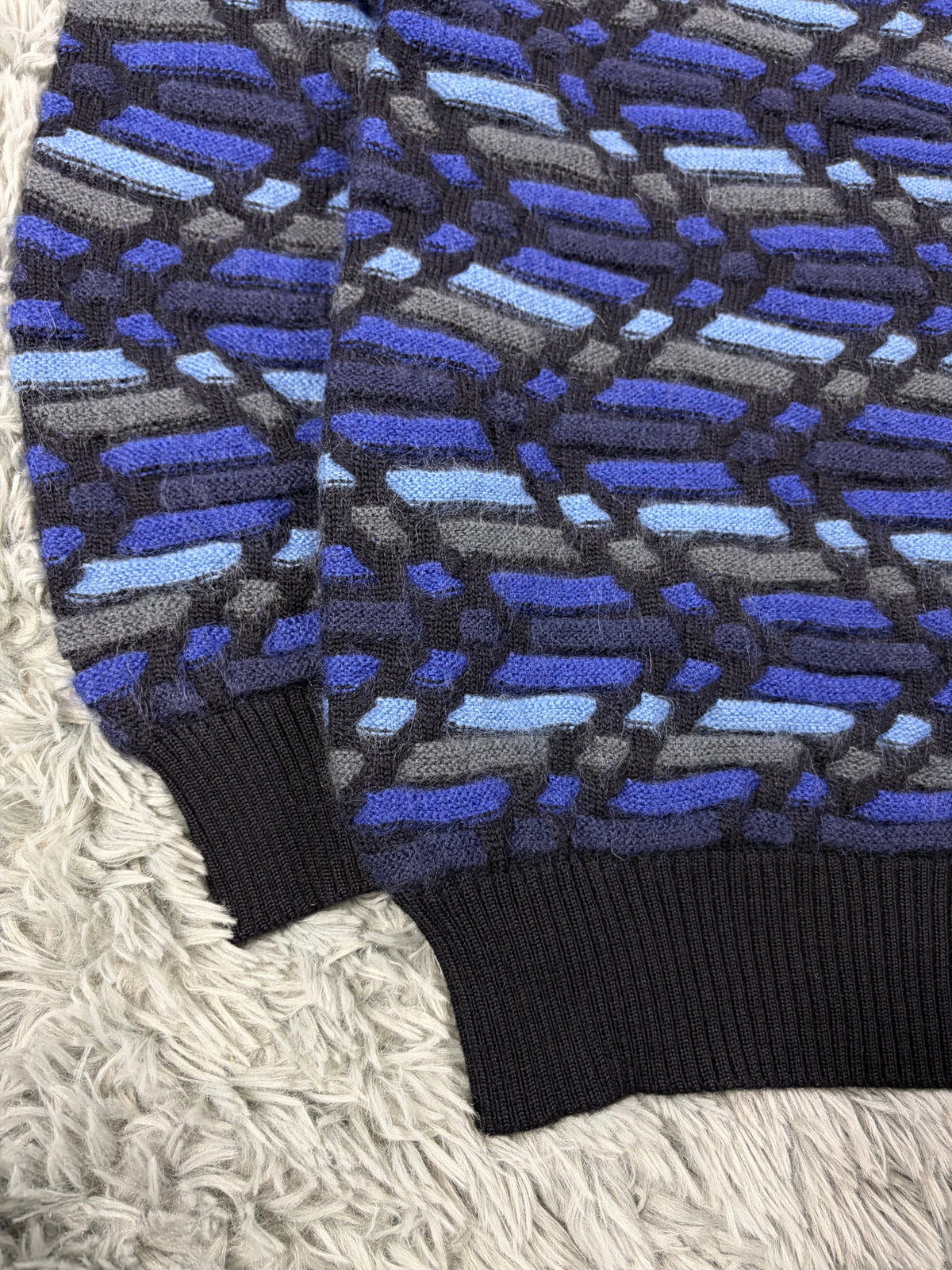 Issey Miyake 1992 3D Zigzag Heavyweight Knit Jumper - M/L | O/S, Blue