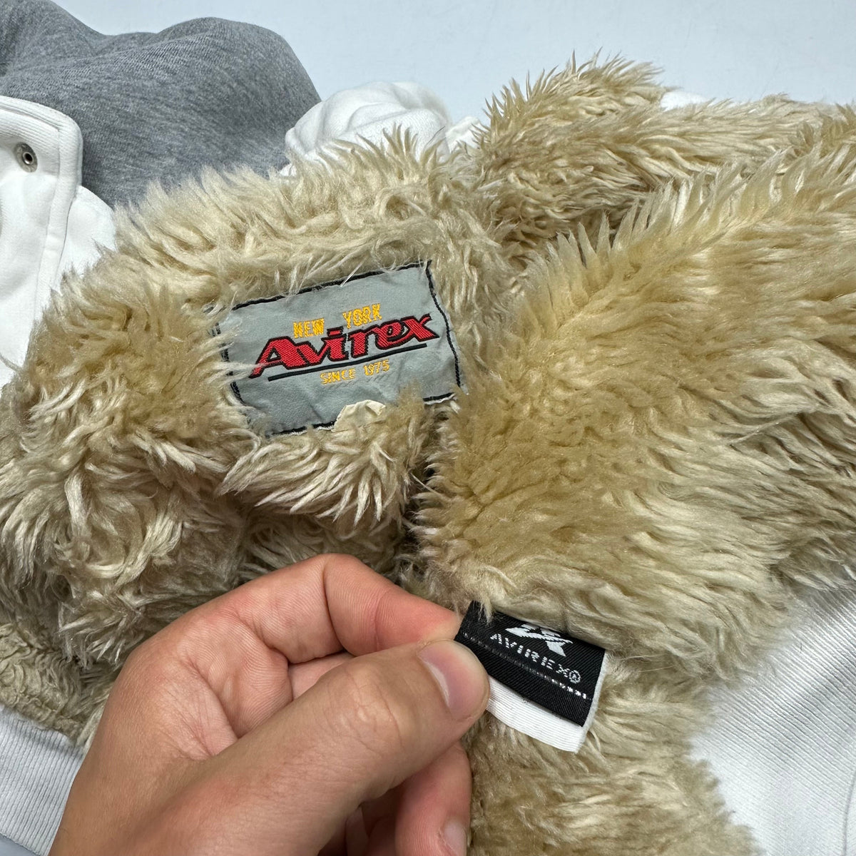 Avirex 00’s Faux Fur Lined Cotton Bomber Jacket - XL | White