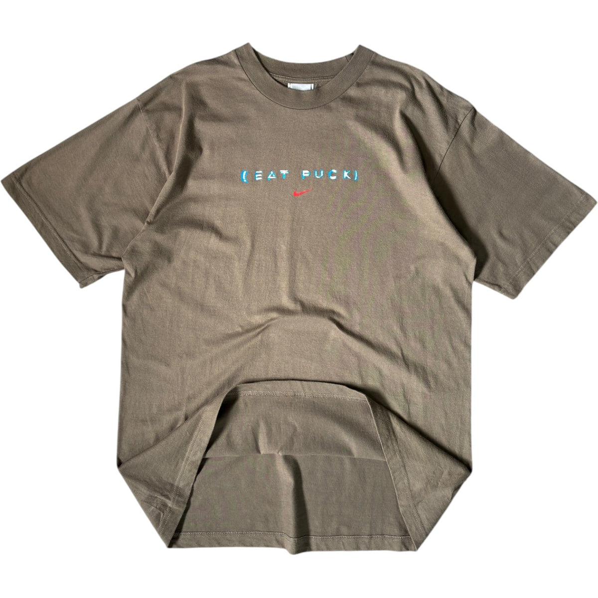 Nike 2008 Eat Puck T Shirt M | Medium, Brown