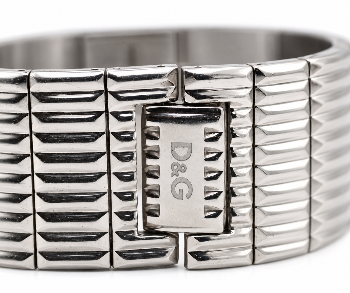 2000s D&G Grey Striped Dial Integrated Stainless Steel Bracelet Watch(1311-DG-L). LWM864 | O/S, Multicoloured