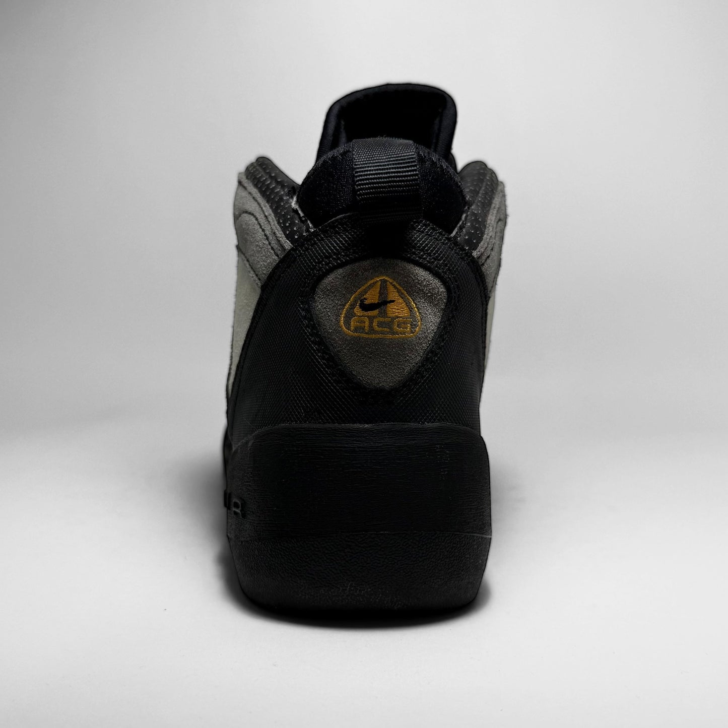 Nike ACG Cinder Cone (2002)