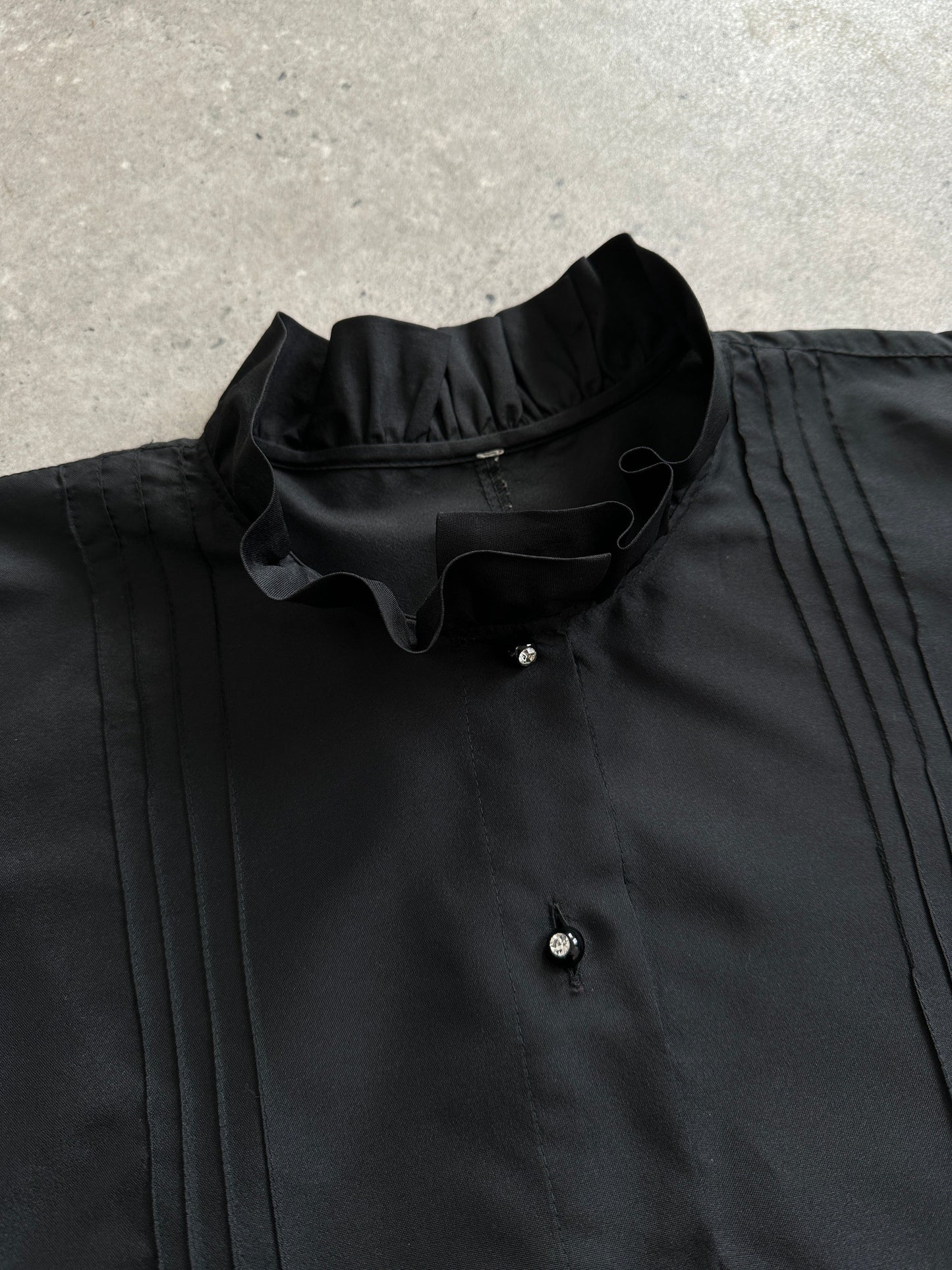 Vintage Puff Sleeve Pleated Shirt - M