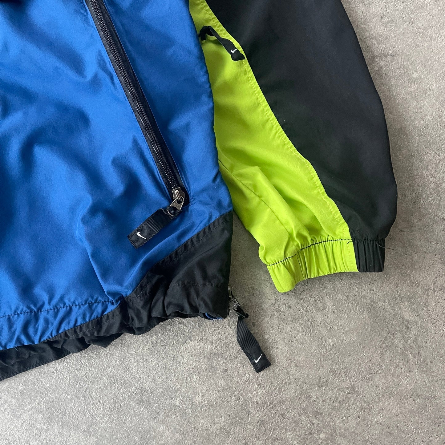 Nike ACG 1990s 1/4 zip technical lightweight packable shell jacket (L)