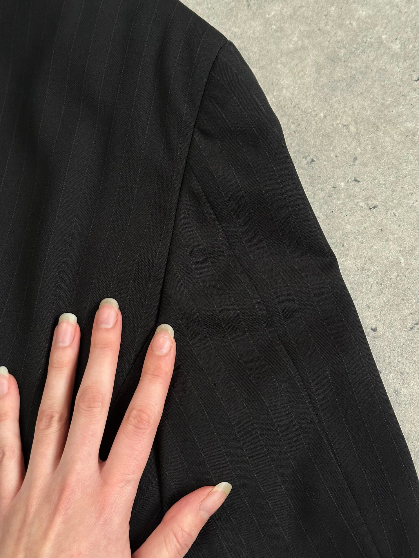 Armani Collezioni 2000s Pure Wool Pinstripe Blazer - 40R/L