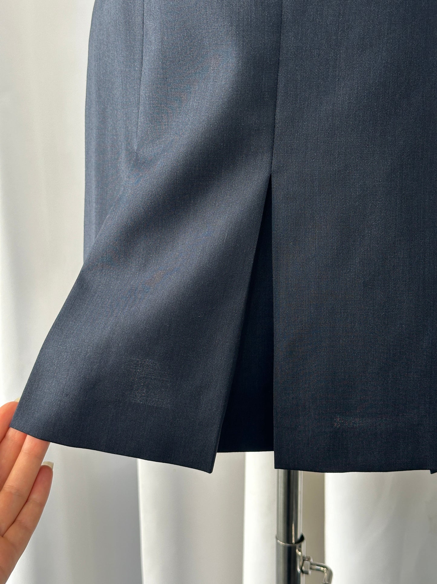 Italian Vintage 1990s Pure Merino Wool Pleated Mini Skirt - W24