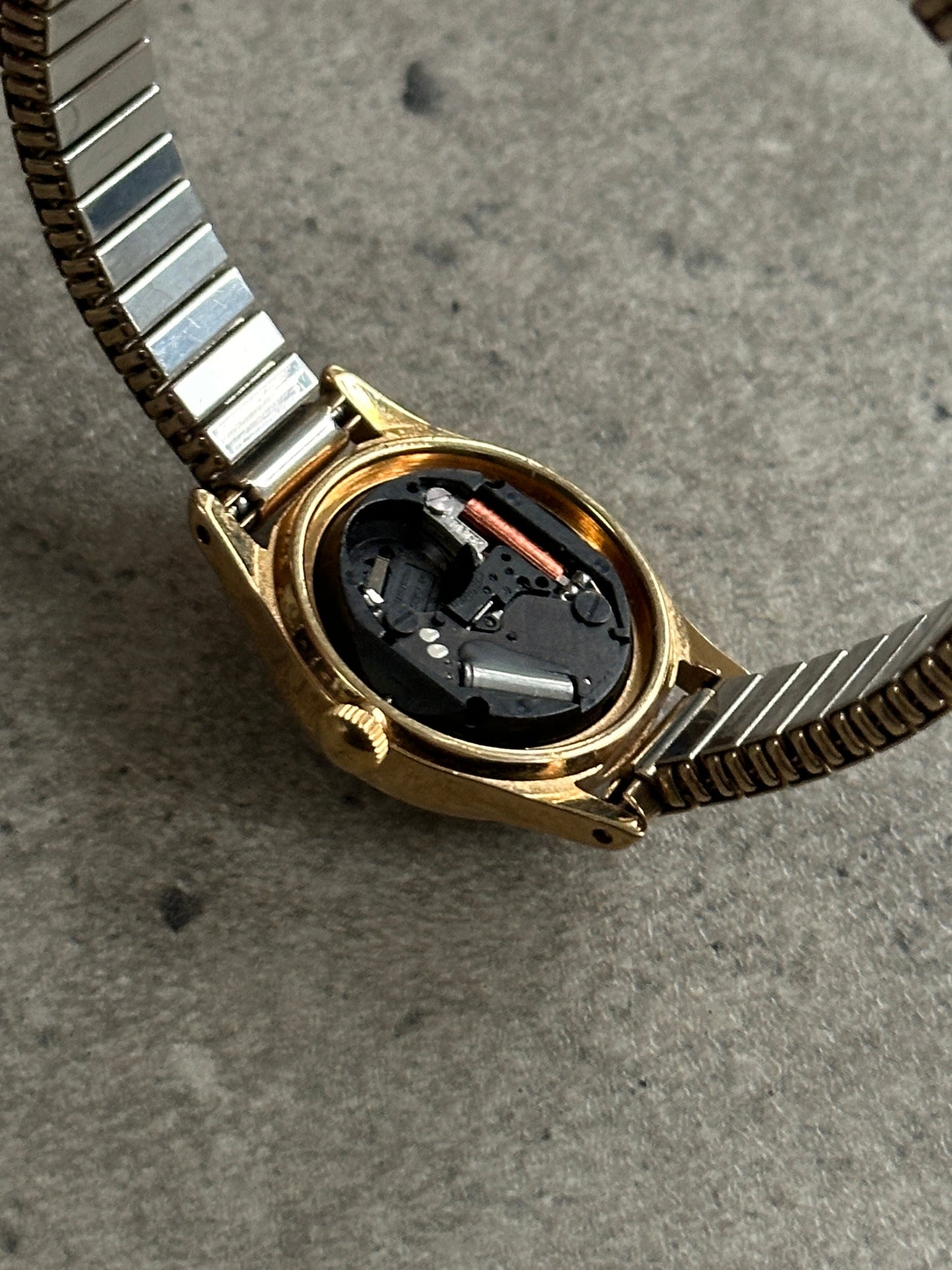 Timex 1990s Round Gold Tone Quartz Watch