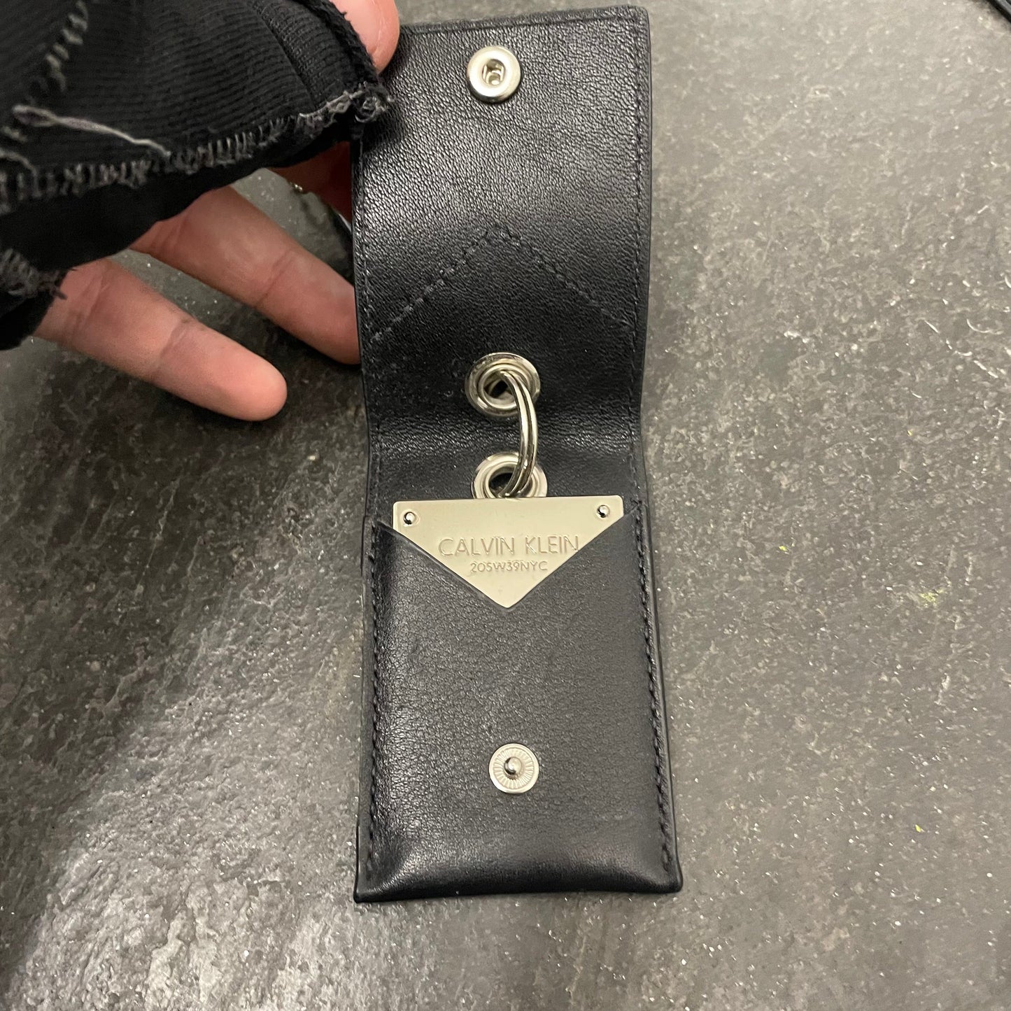 https://cdn.shopify.com/s/files/1/0909/3598/4473/files/FullSizeRender_efac991a-dcdc-416f-8b16-46c8bf077c78.heic?v=1736176435