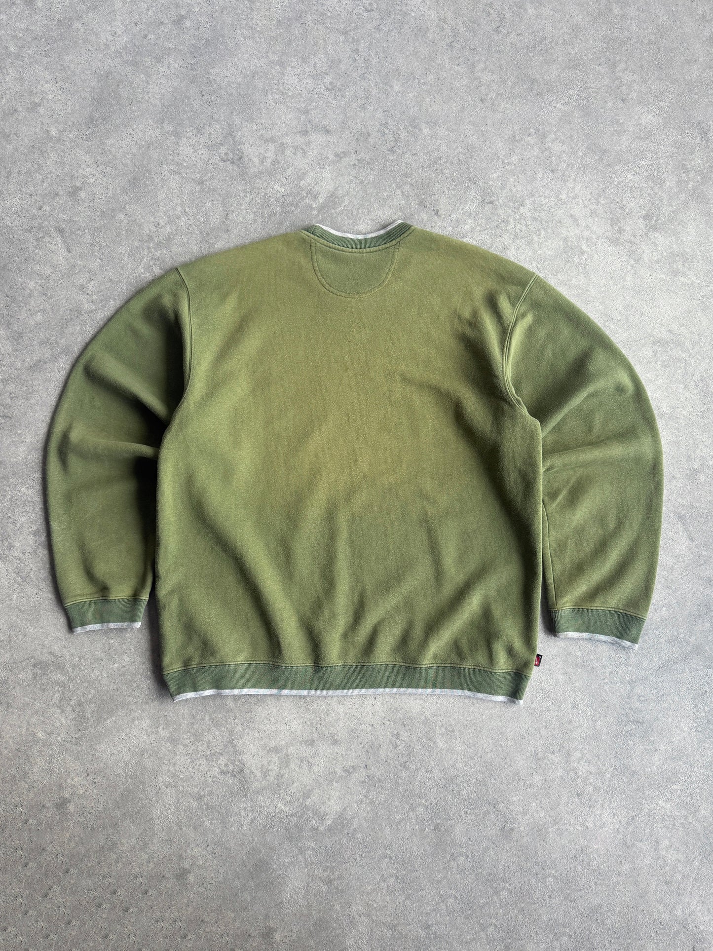 nike 2000s heavyweight embroidered swoosh sweatshirt (xl) | XL, Green