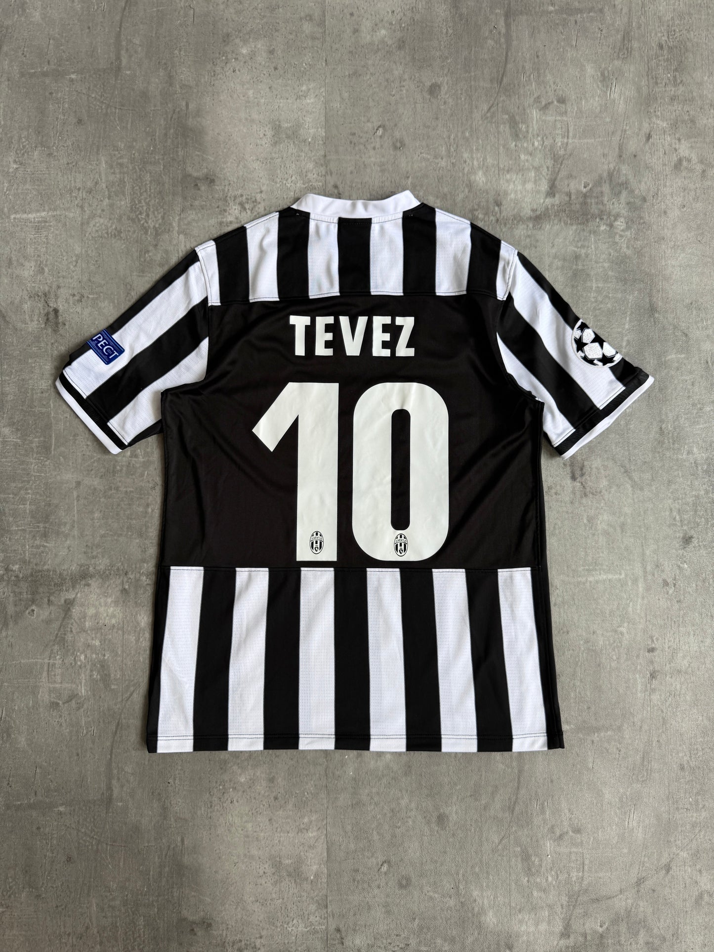 2013/2014 Juventus x Nike "Tevez 10" Home Football Shirt