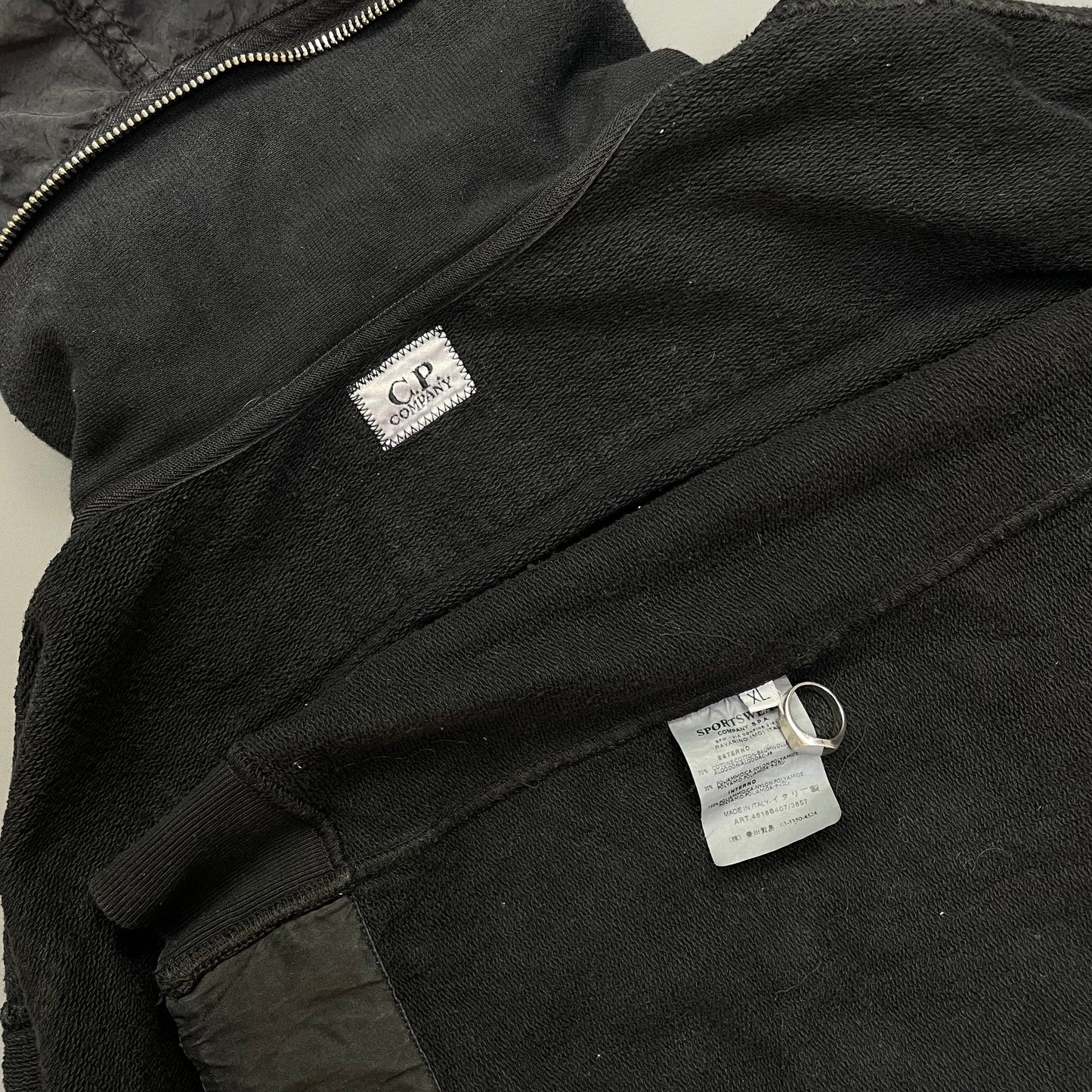 C.P. Company Black Cotton Jacket w/ Concealed Hood SS07 | X-Large, Black