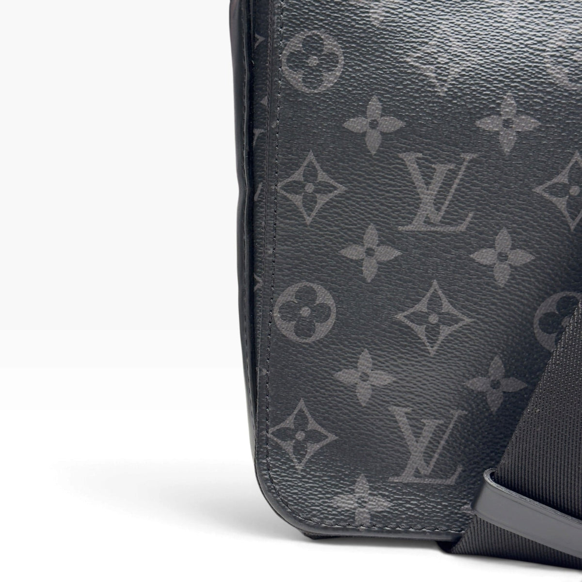 LOUIS VUITTON DISTRICT MESSENGER BAG MONOGRAM ECLIPSE BLACK PM | O/S, Black