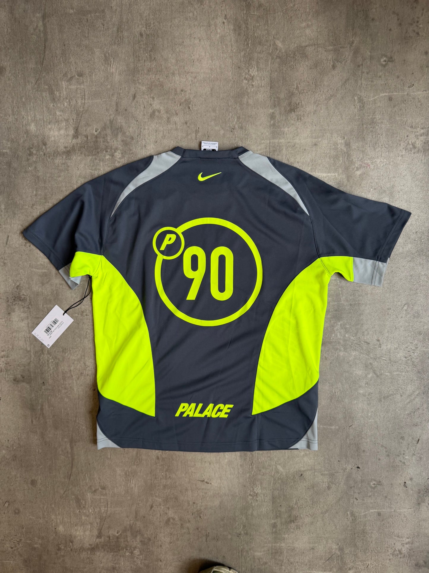 PALACE NIKE TOTAL P90 JERSEY GREY