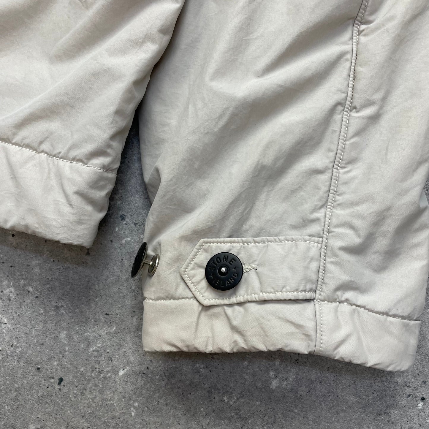 Stone Island White Nylon Padded Jacket AW01 | X-Large, Grey