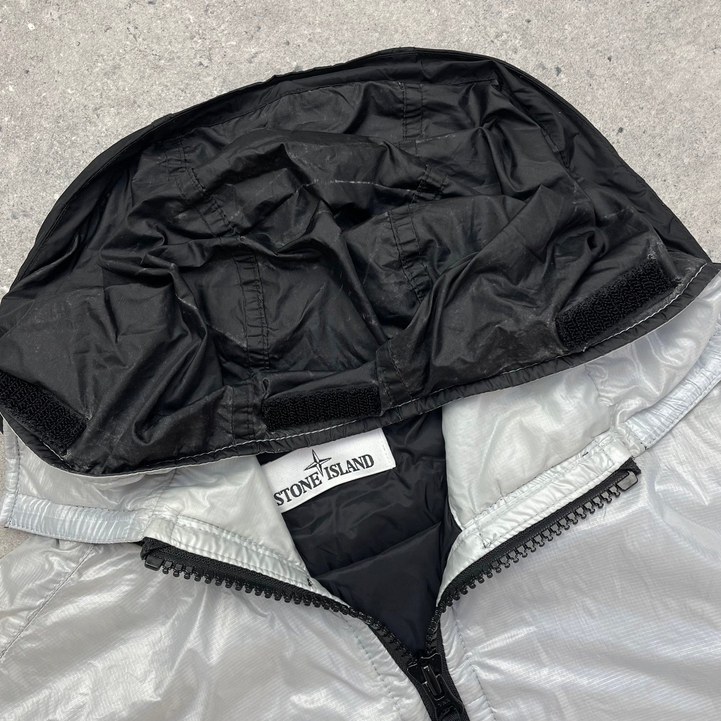 Stone Island Silver Pertex Quantum Y Primaloft Padded Hooded Jacket AW18 | Medium, Multicoloured
