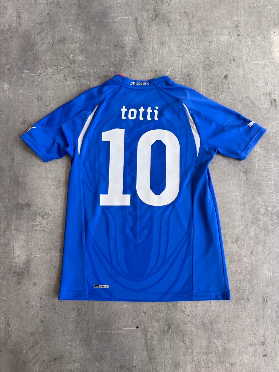 2016/17 Italy x Puma 'Totti 10' Home Football Shirt