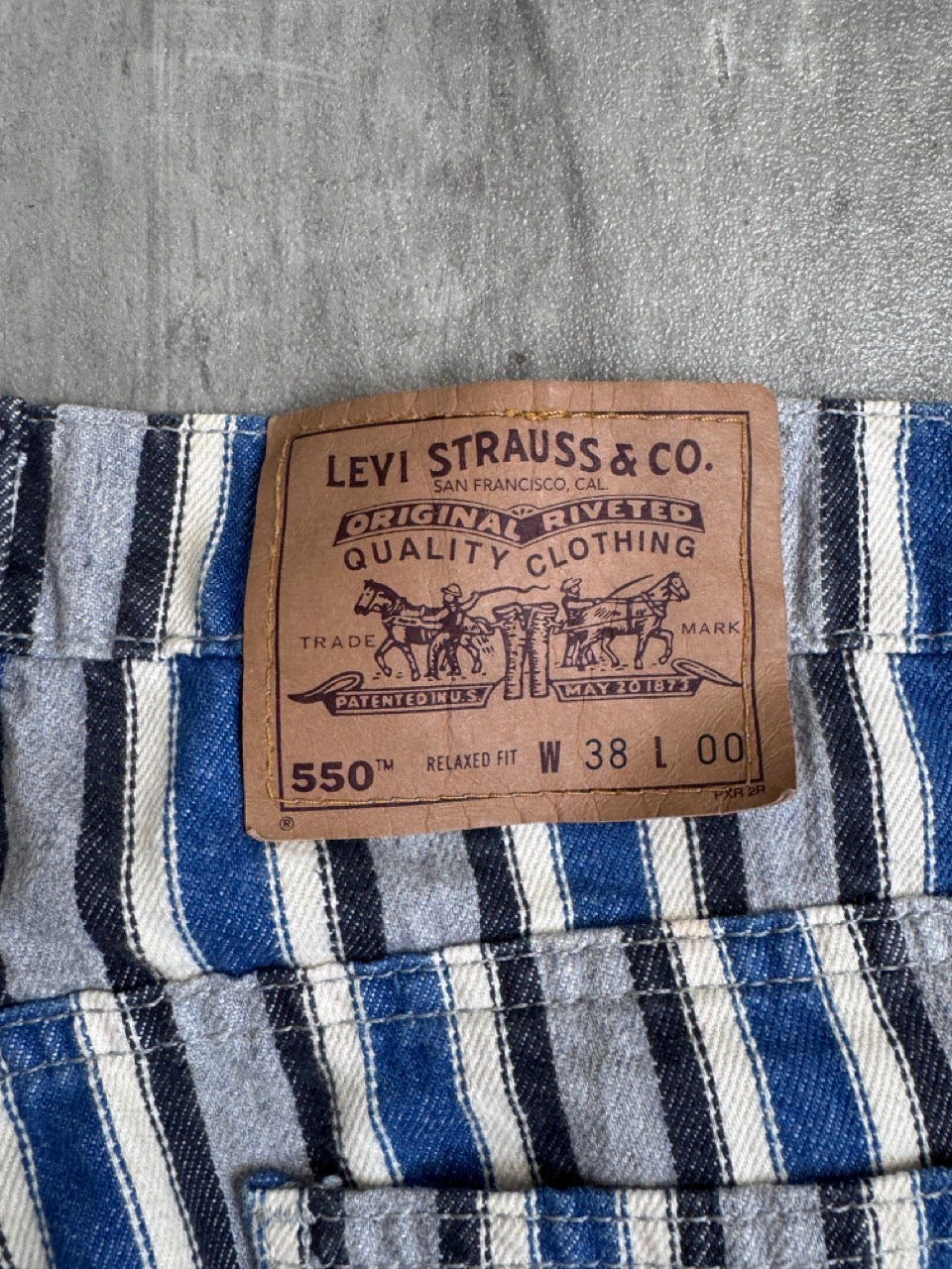 Levi's 550 Stripe Print Jorts