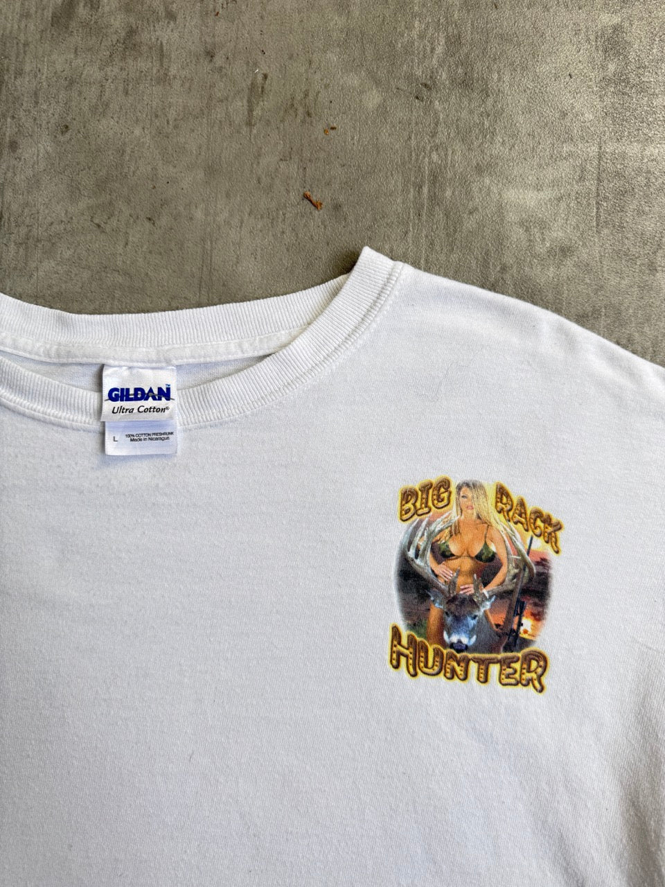 00s 'Big Rack Hunter' White Graphic Tee