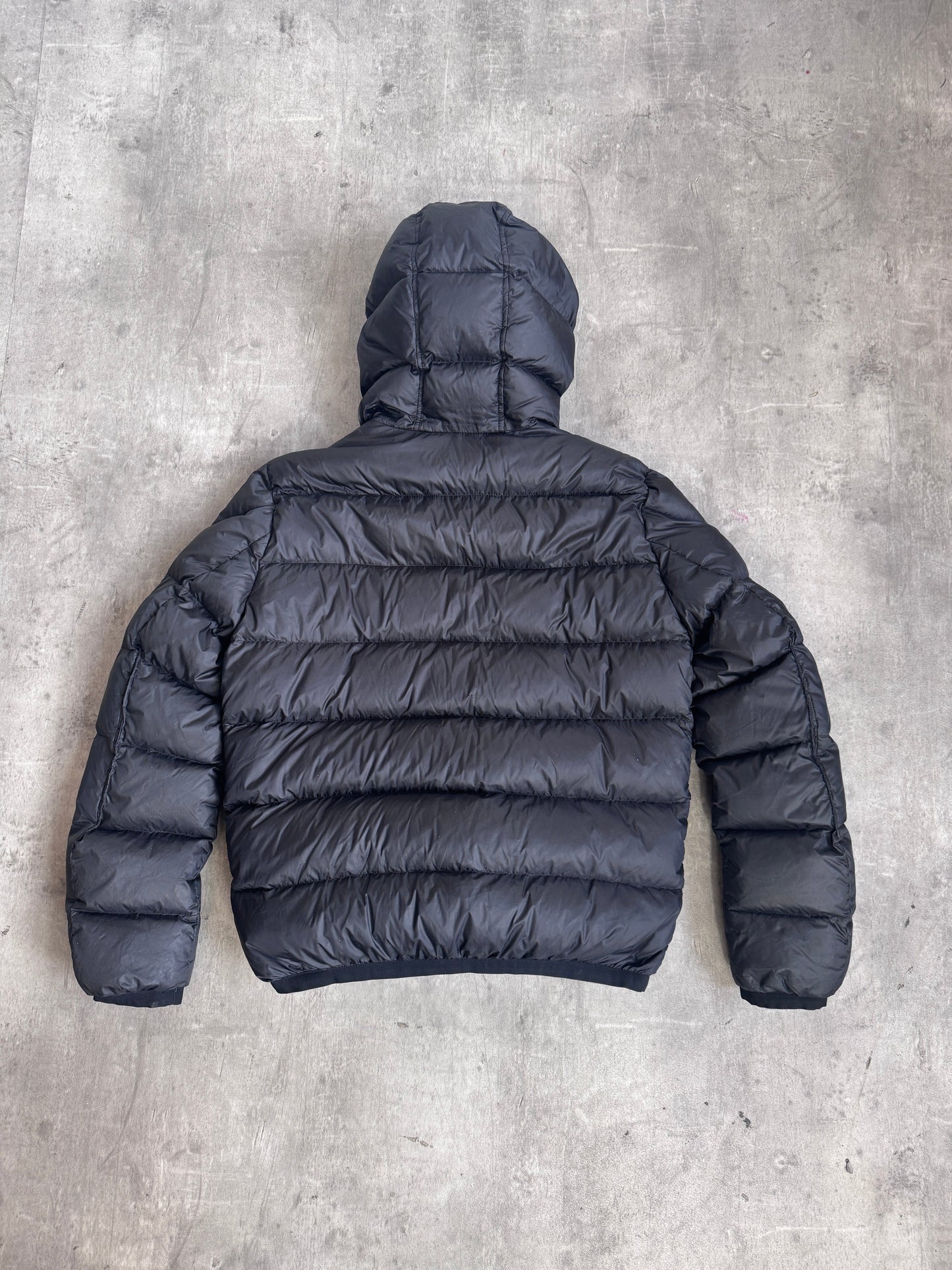Moncler Dist Clamart Black Nylon Goose Down Red Rib Knit Detailed Puffer