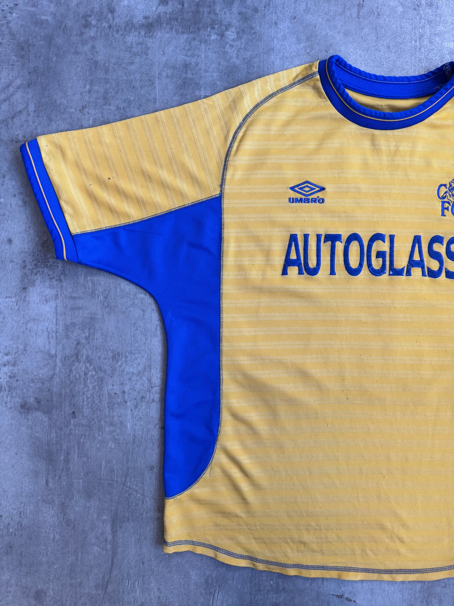 2000-01 Chelsea x Umbro 'Hasselbaink 9' Away Football Tee